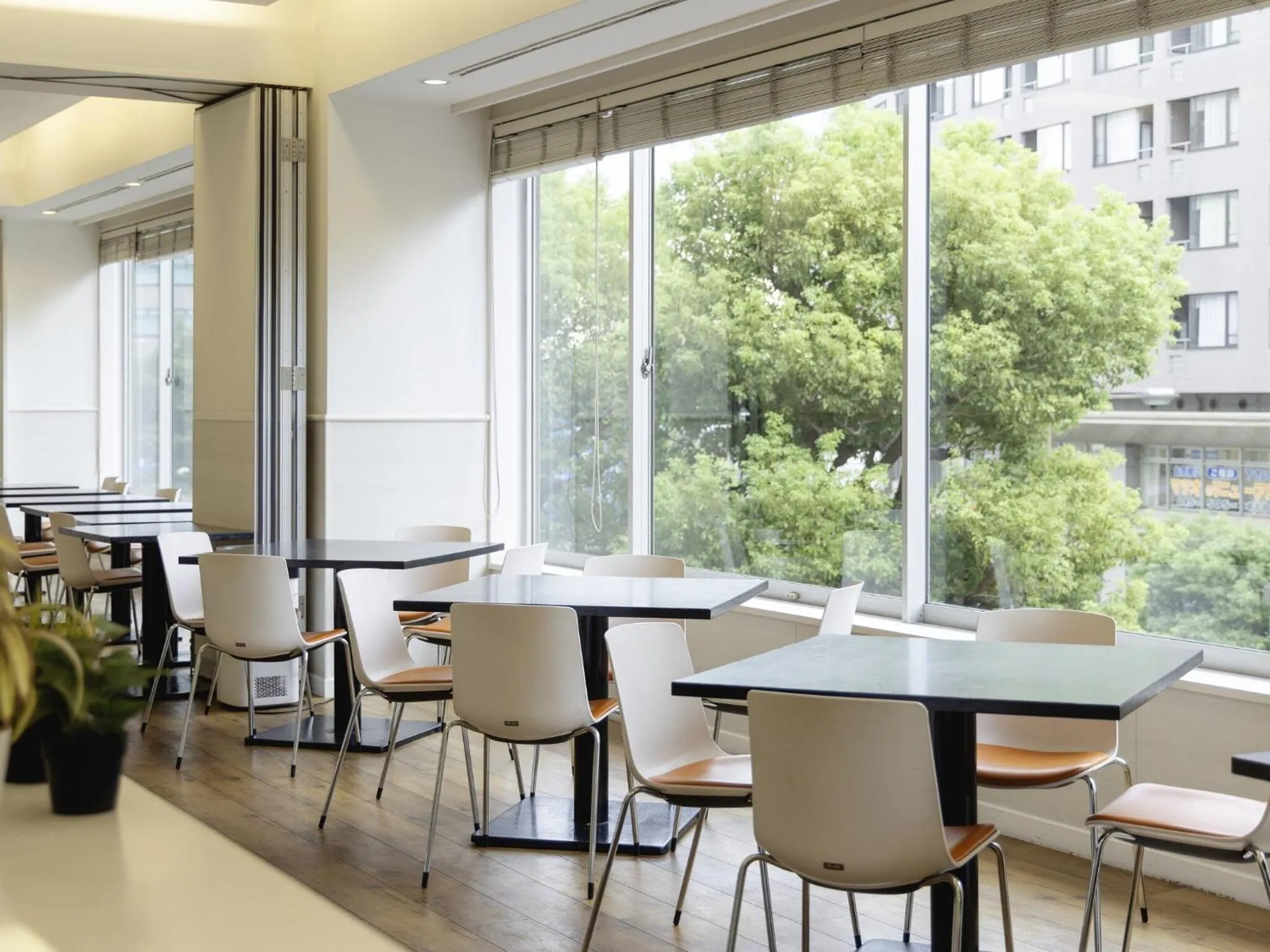 Restaurant/places to eat in KOKO HOTEL Yokohama Tsurumi