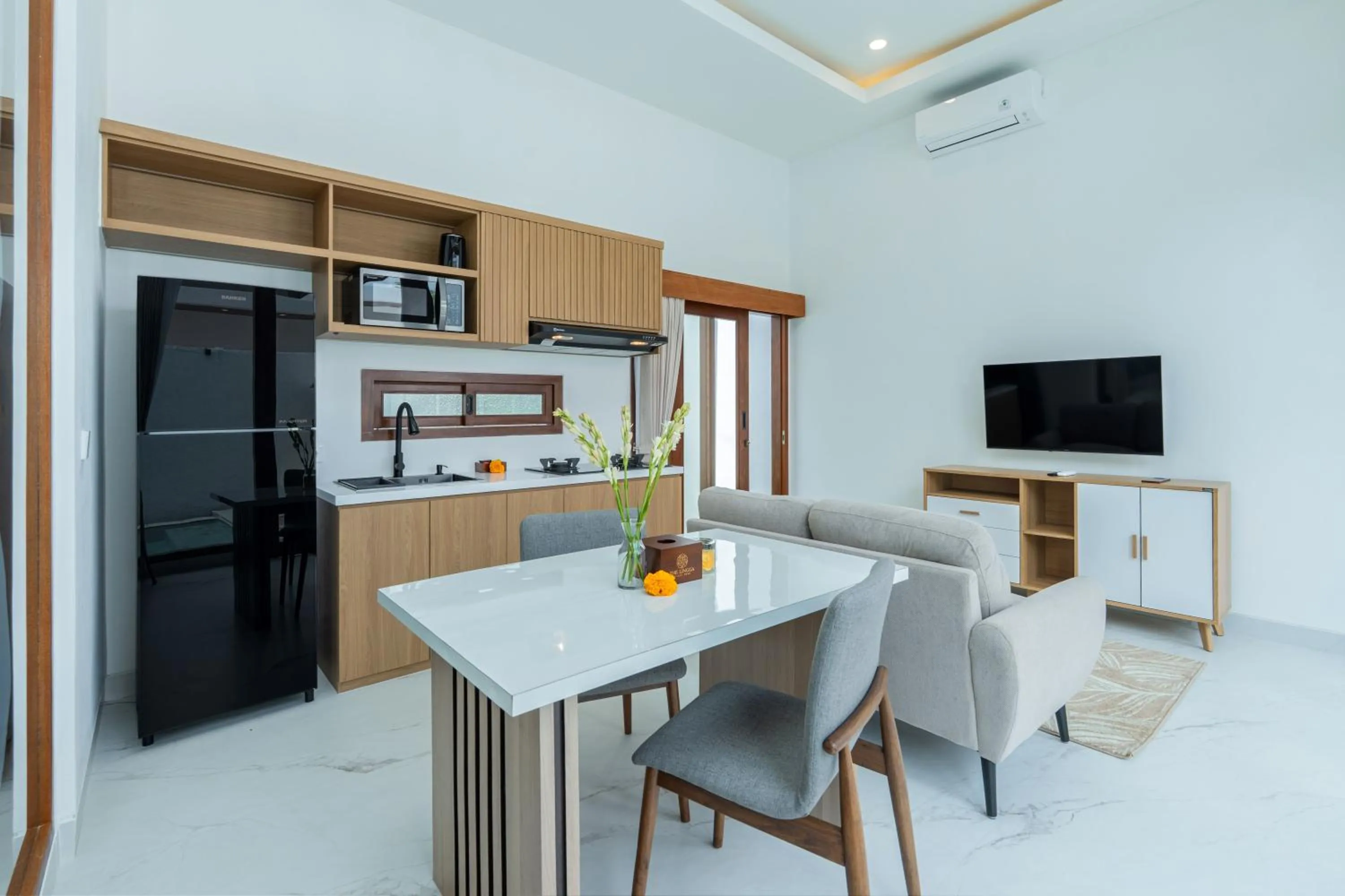 Kitchen or kitchenette in The Lingga Villas Ubud