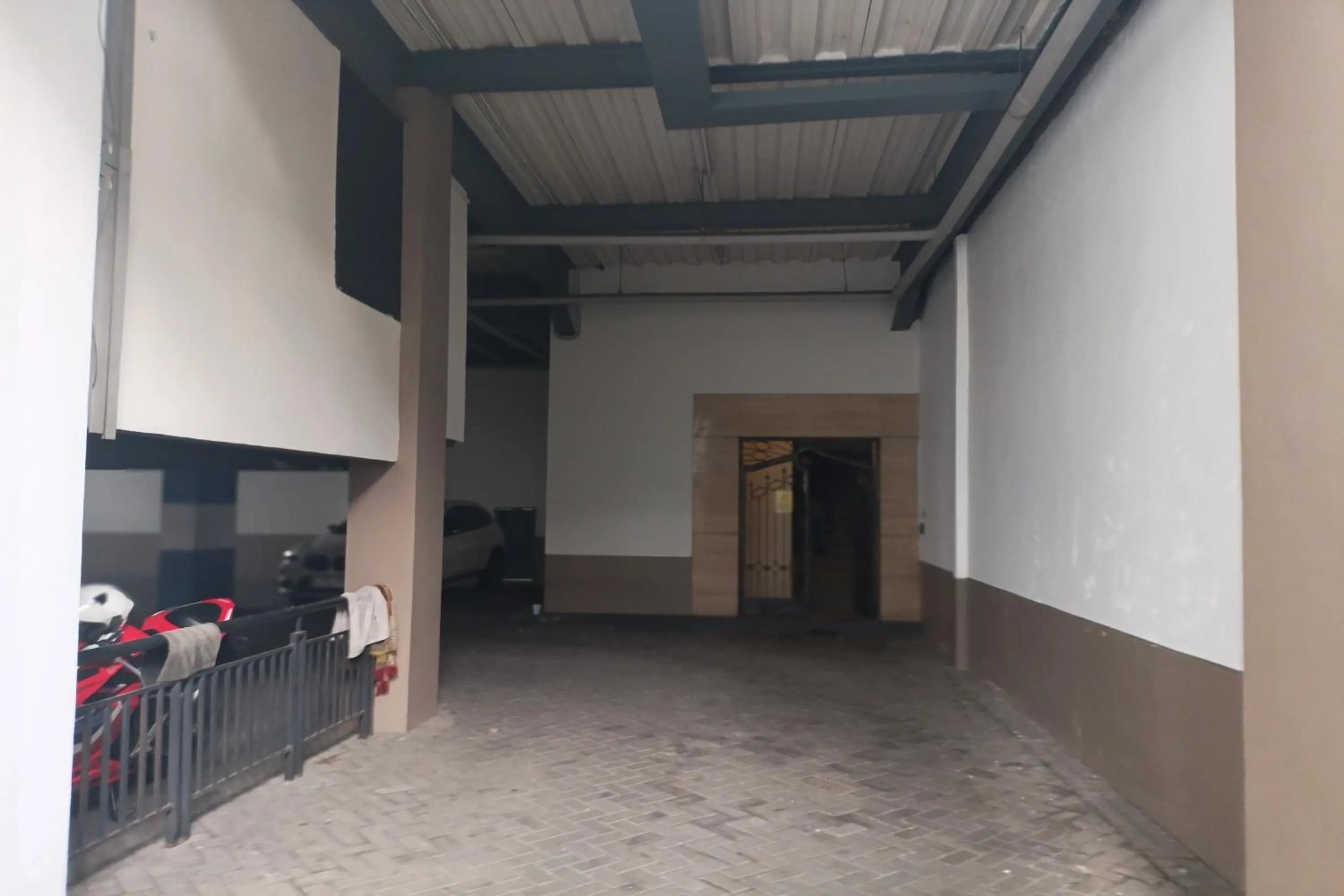 Property building in Cipto Apartment