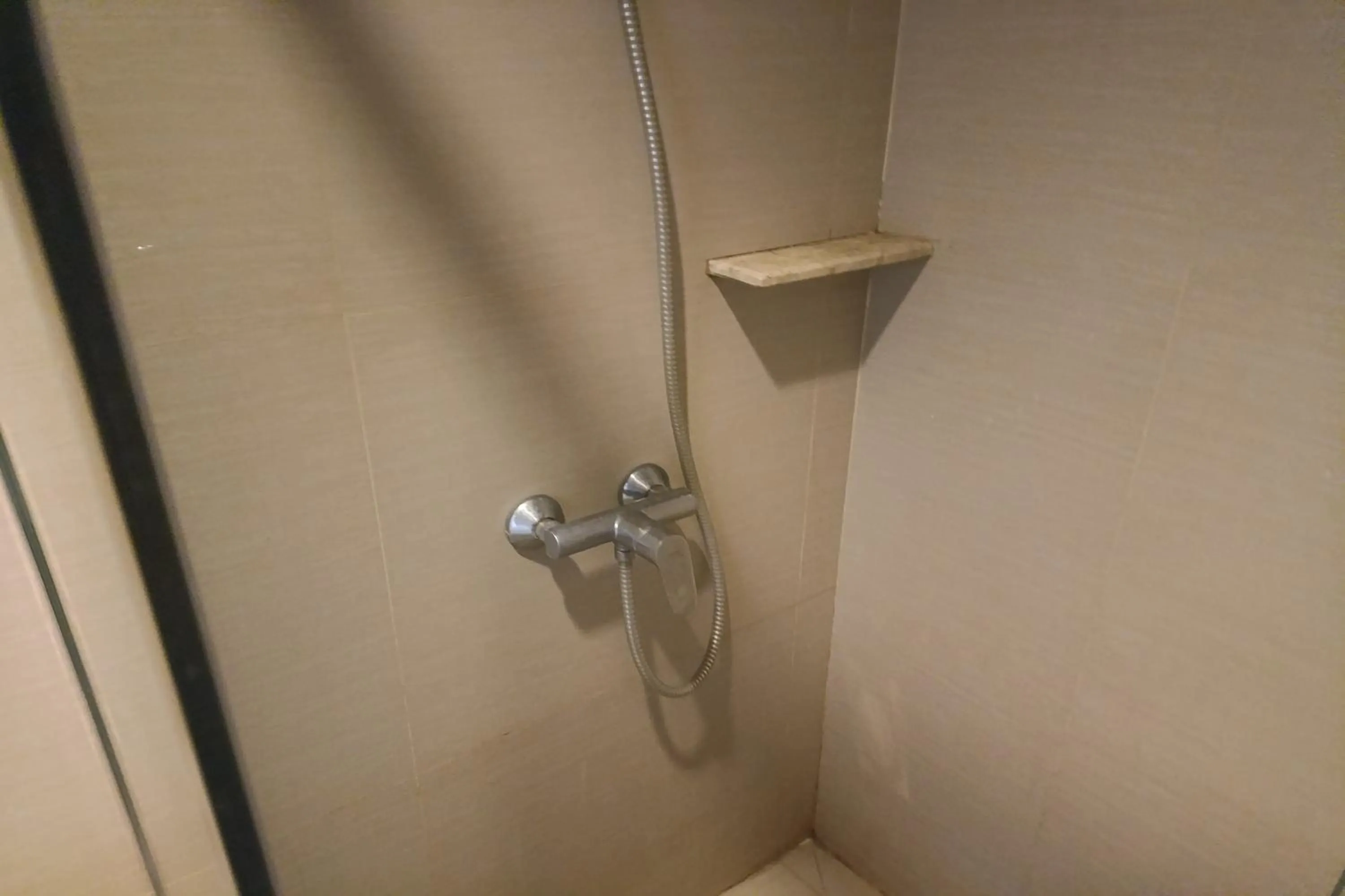 Shower in Cipto Apartment