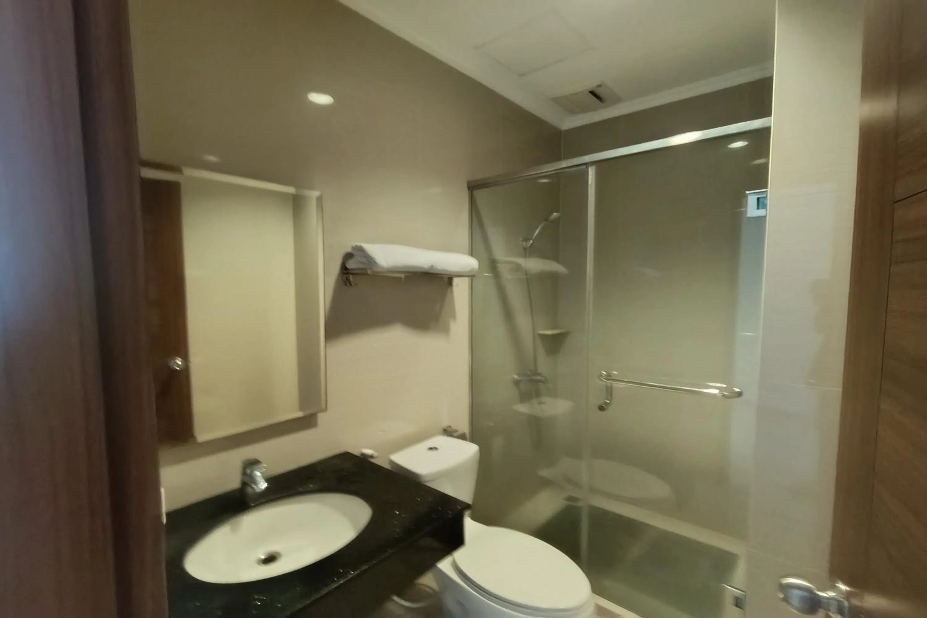 Bathroom in Cipto Apartment