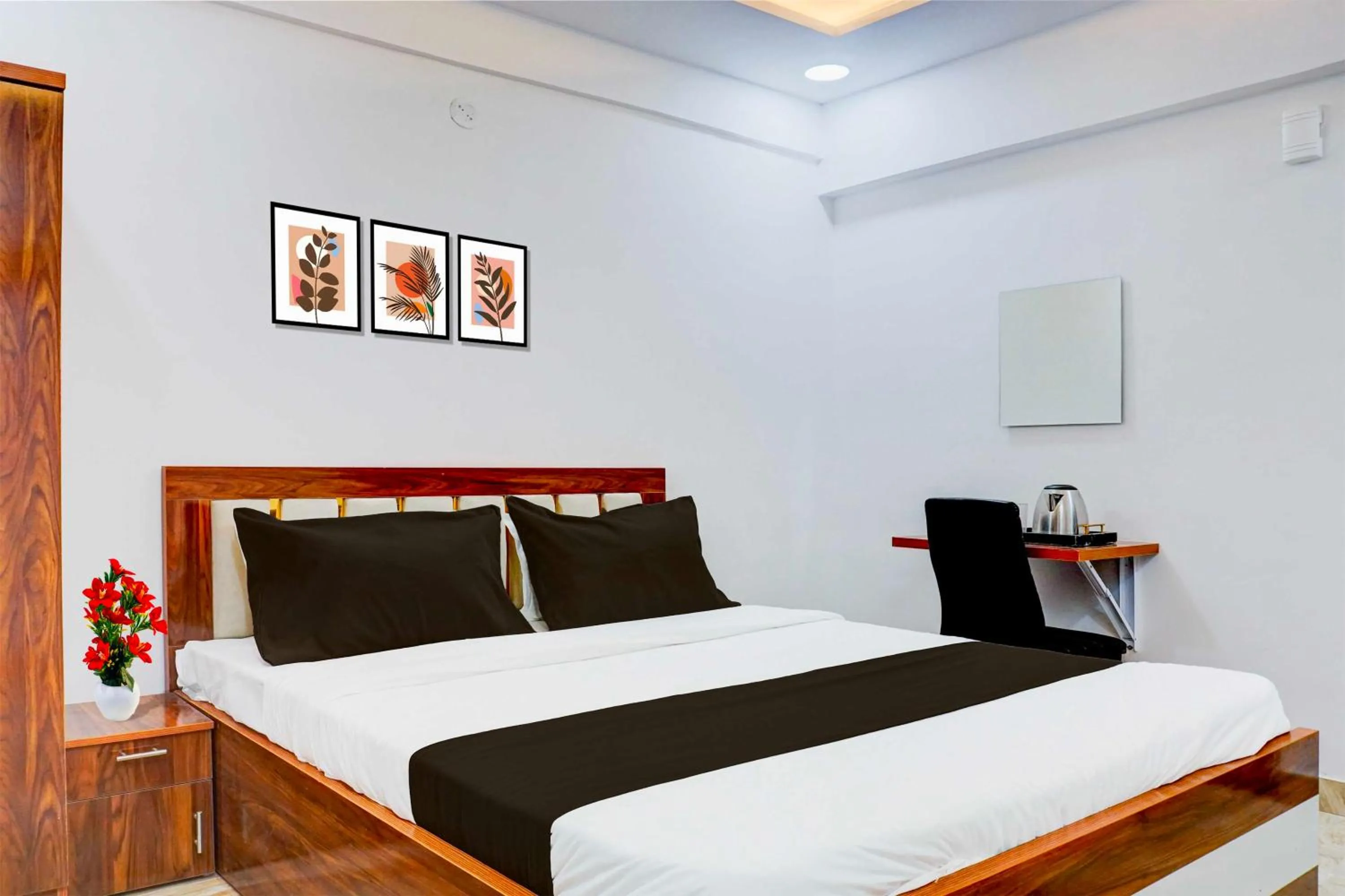 Townhouse City Hospital Hinjewadi