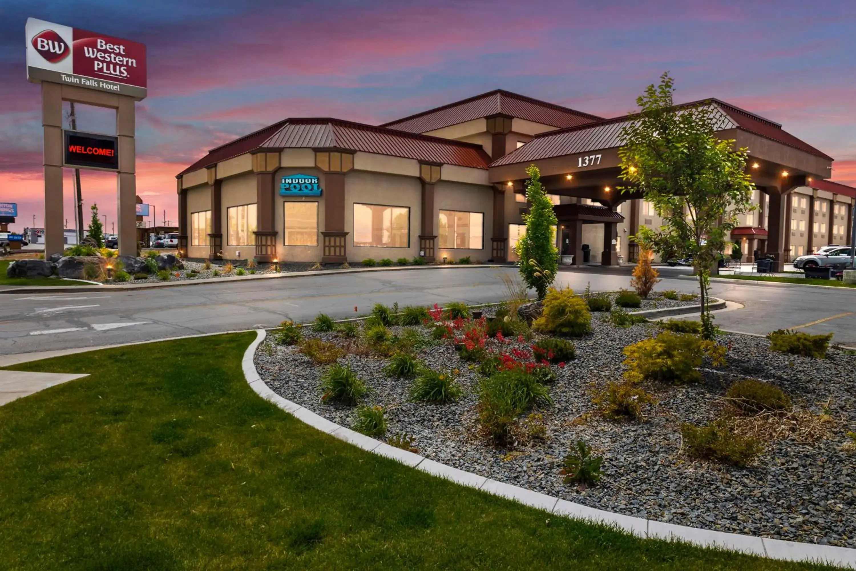 Property building in Best Western Plus Twin Falls Hotel Property building in Best Western Plus Twin Falls Hotel