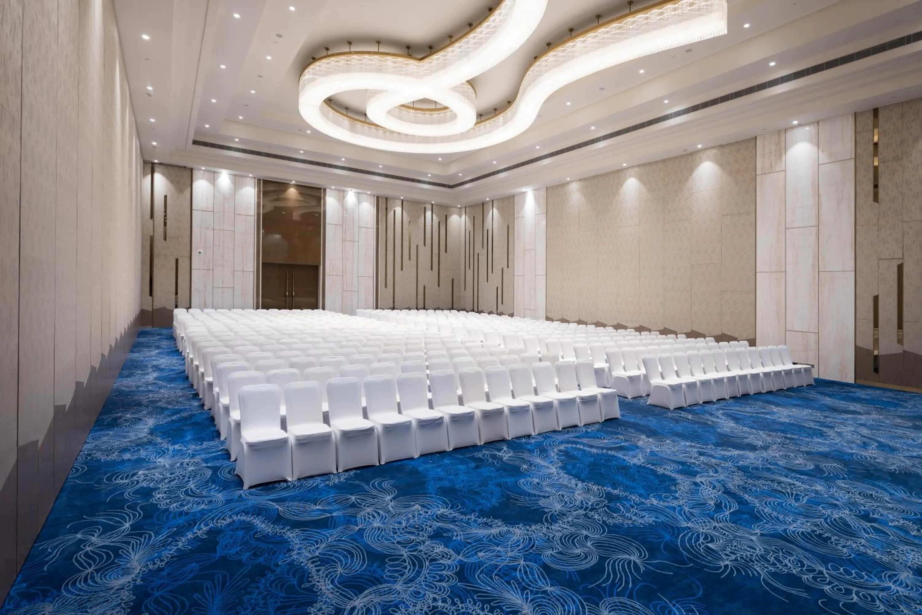 Banquet/Function facilities in Merlis Hotel Coimbatore