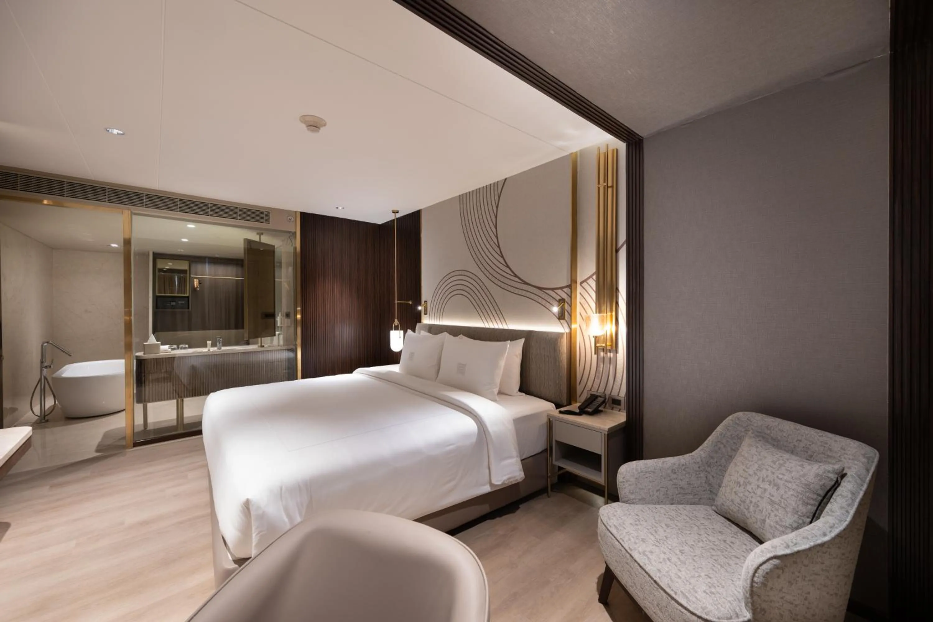 Bedroom, Bed in Merlis Hotel Coimbatore