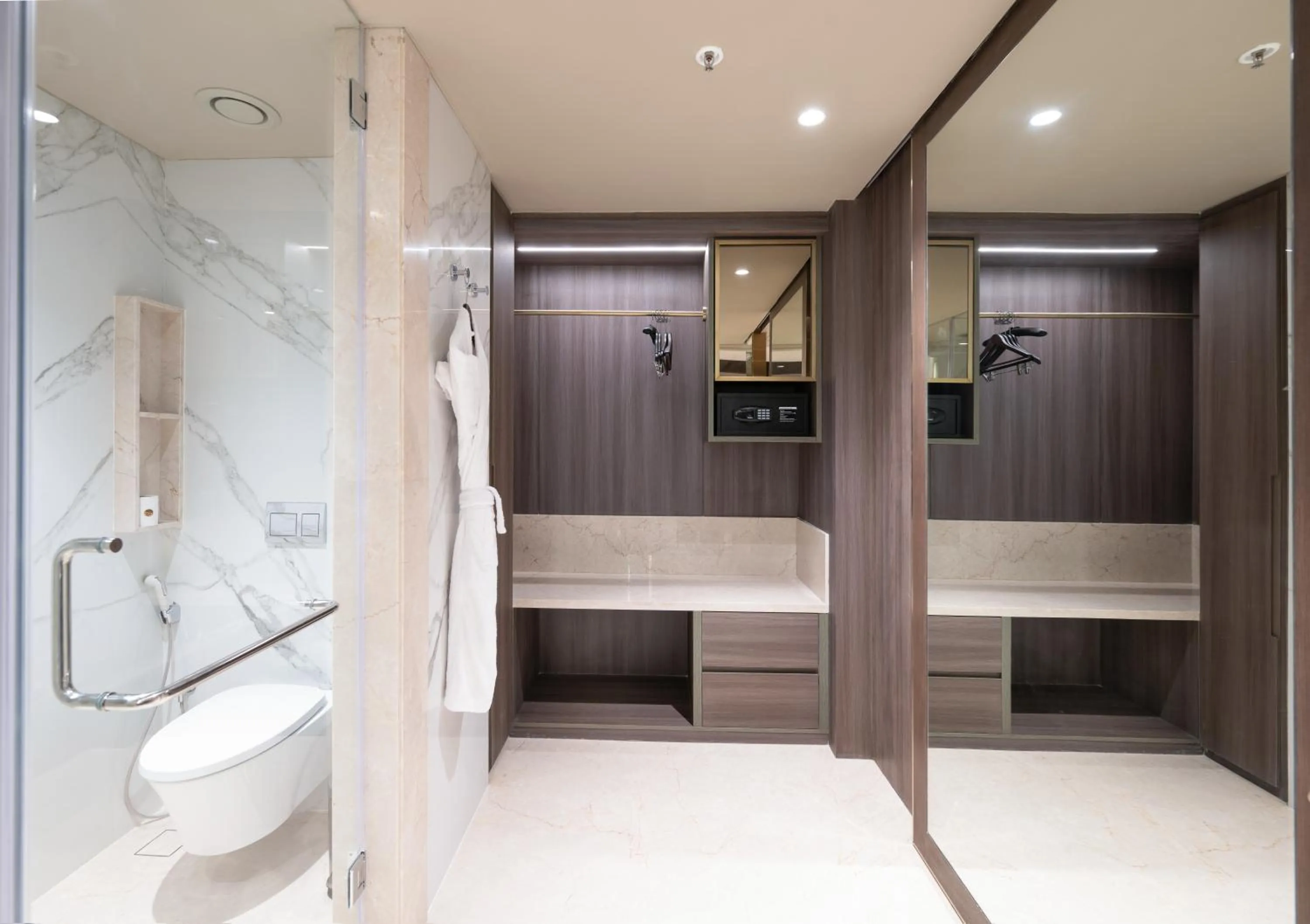 Bathroom in Merlis Hotel Coimbatore