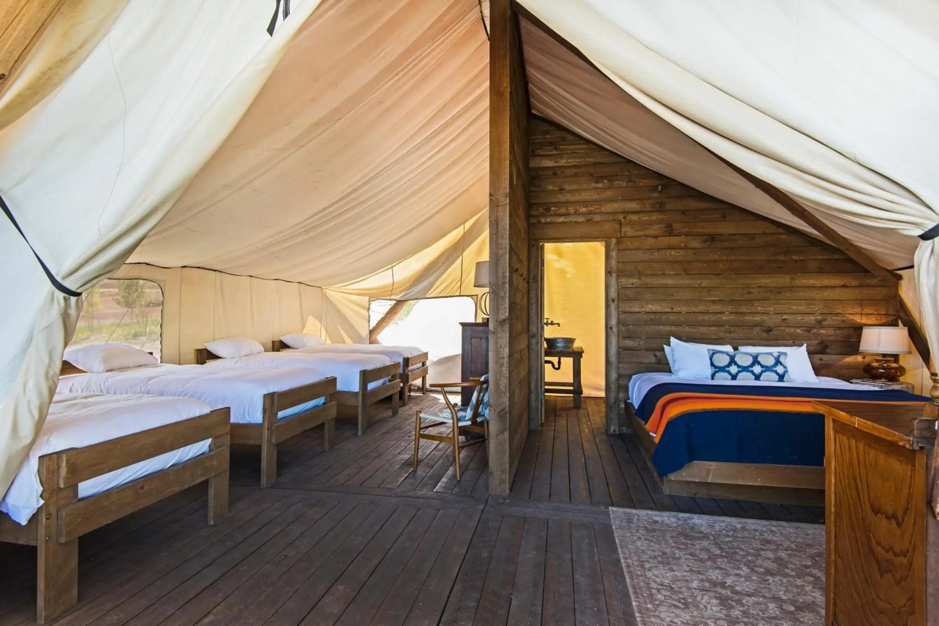 Bed in Conestoga Ranch Glamping Resort Bed in Conestoga Ranch Glamping Resort