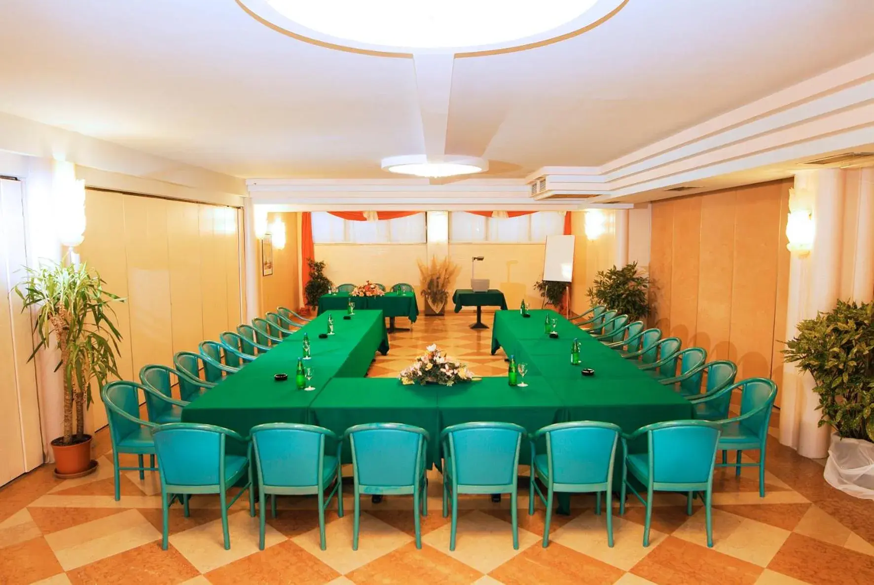 Meeting/conference room in Parkhotel Oasi