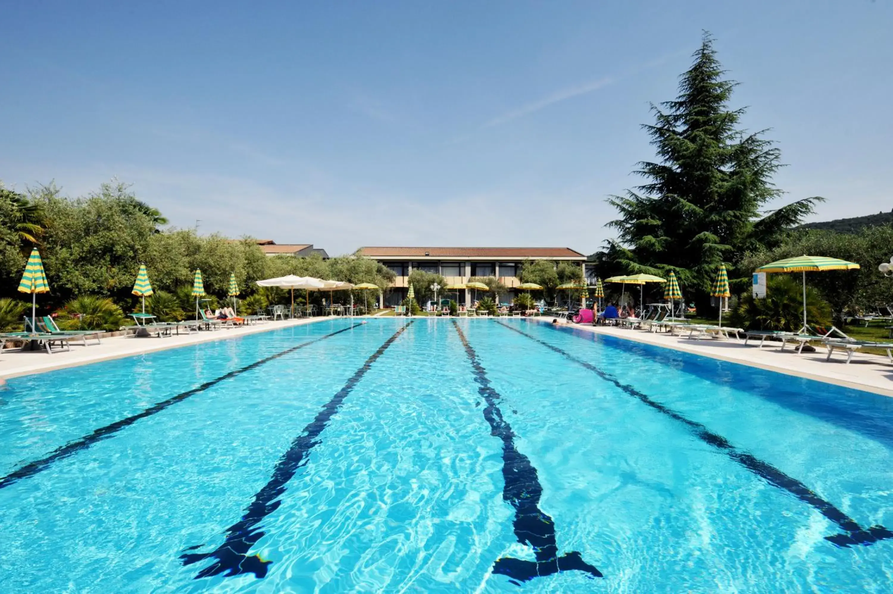 Day, Swimming Pool in Parkhotel Oasi