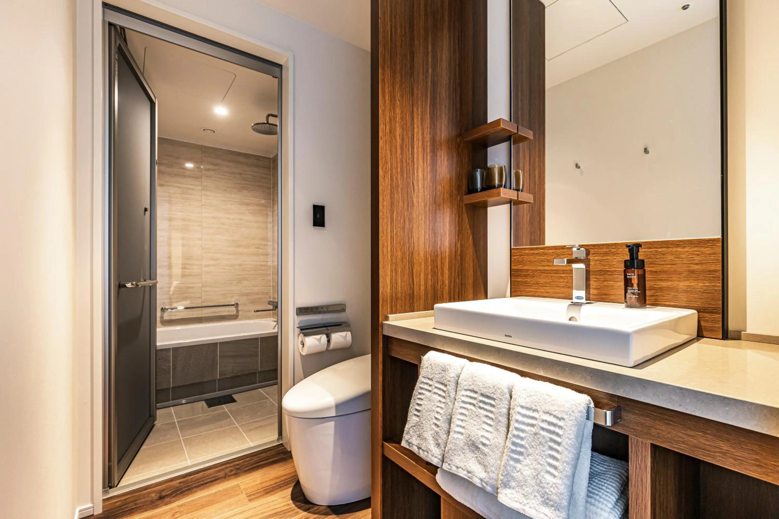 Toilet in The Gate Hotel Sapporo by Hulic