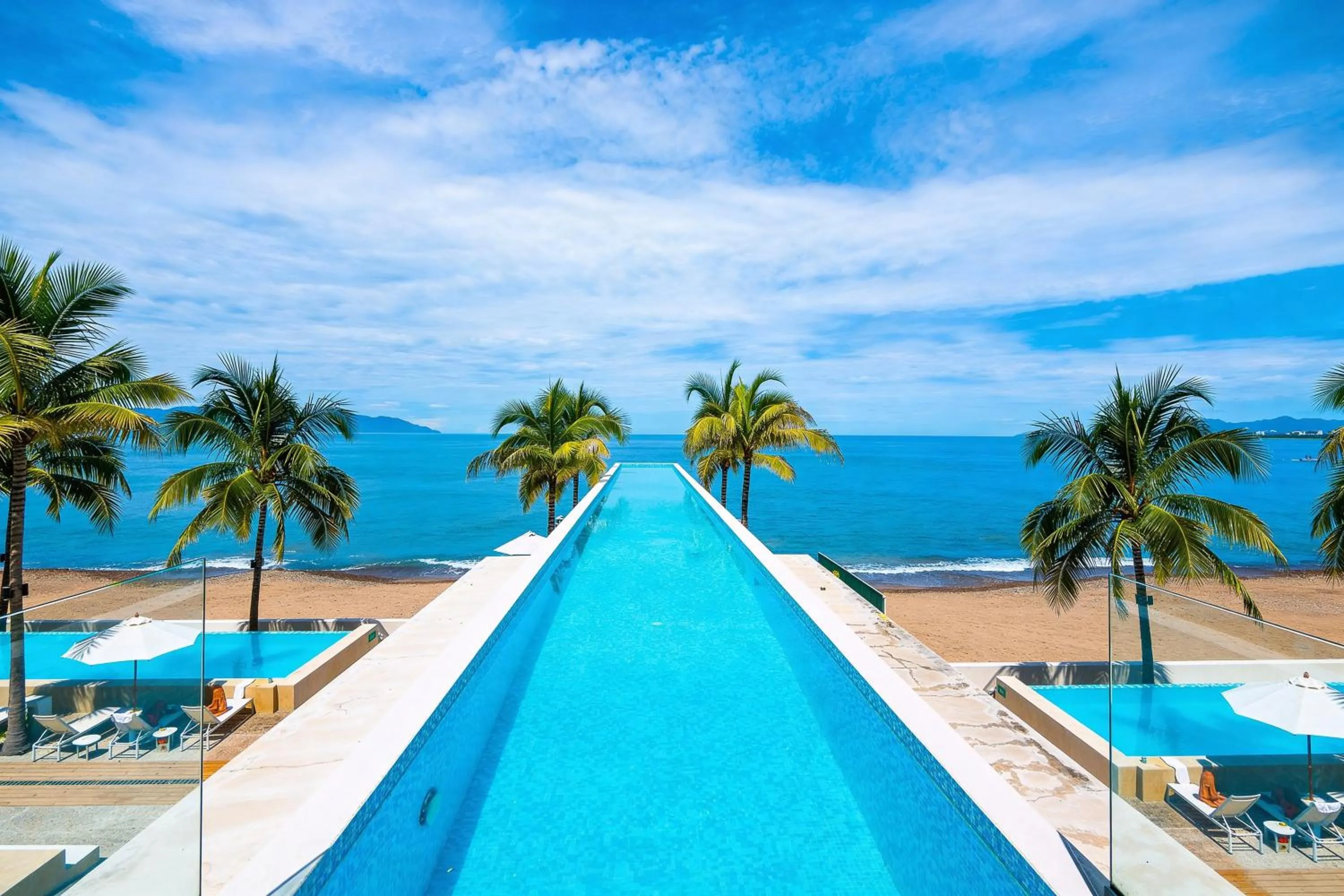 Panoramic Oceanview Luxury 4BR Penthouse