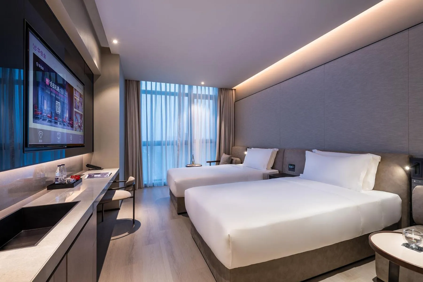 Superior Twin Room in Crystal Orange Hotel -Hangzhou West Lake Hubin Yintai