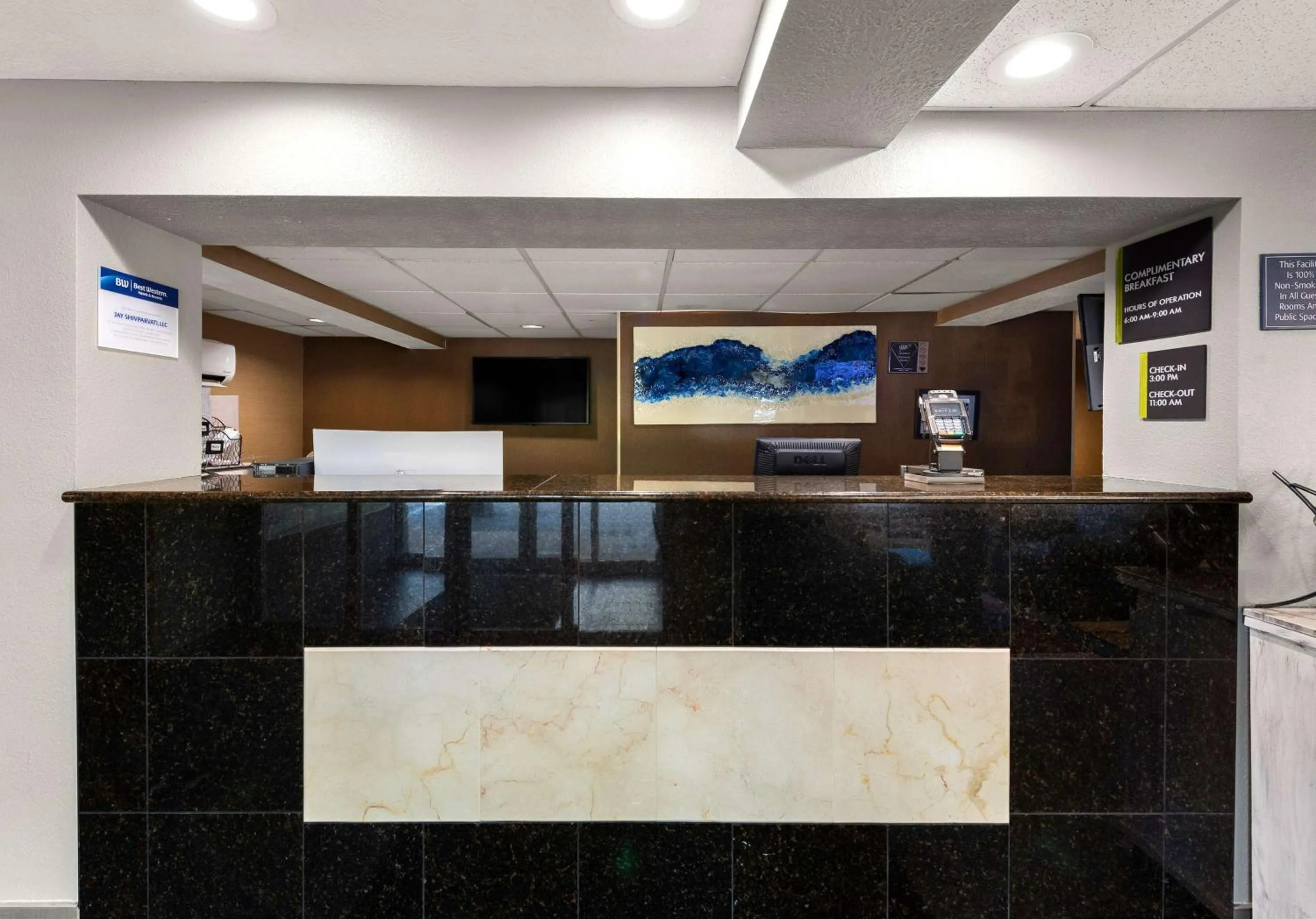 Lobby or reception in Best Western Adena Inn