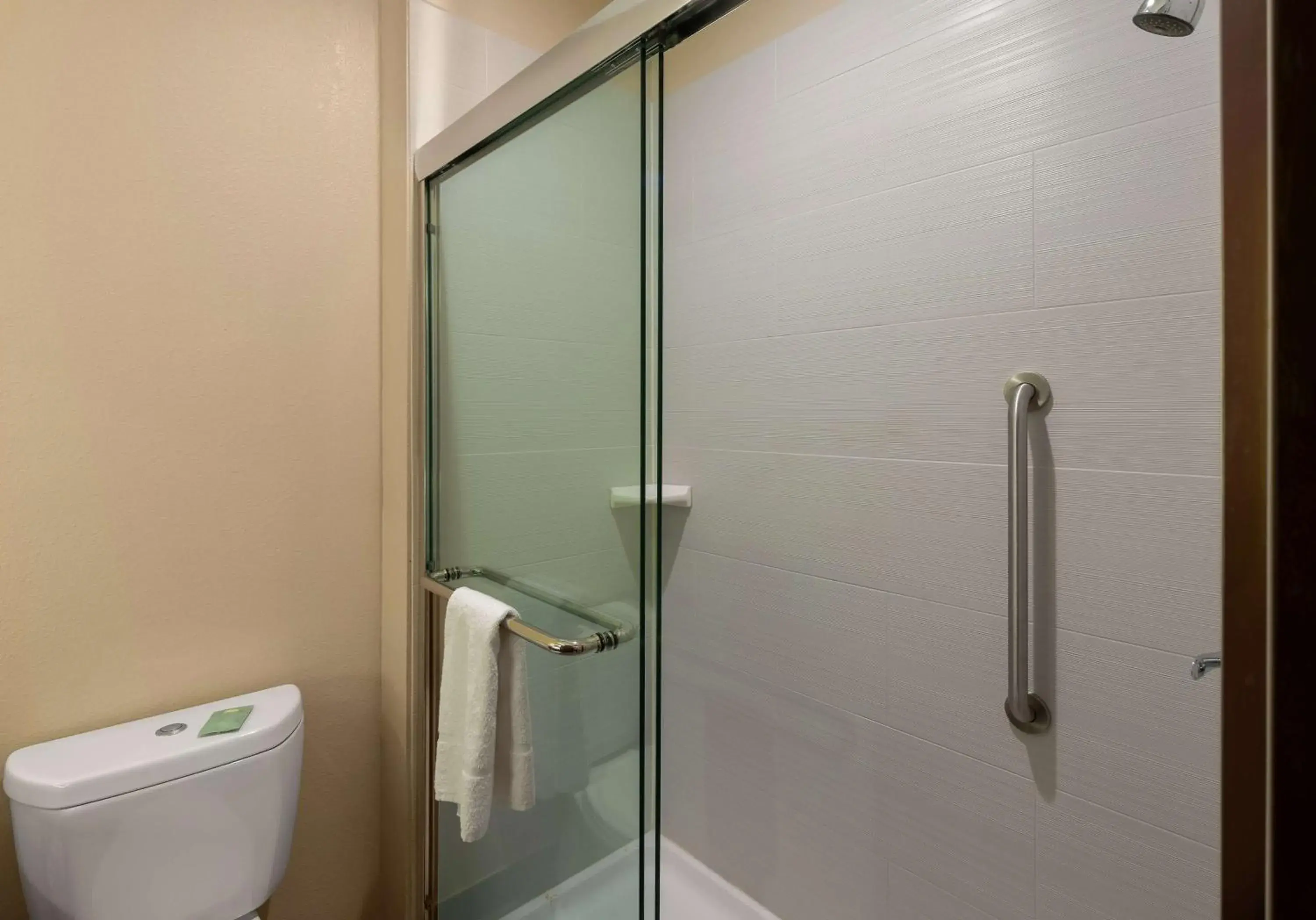 King Room - Non-Smoking in Best Western Adena Inn King Room - Non-Smoking in Best Western Adena Inn