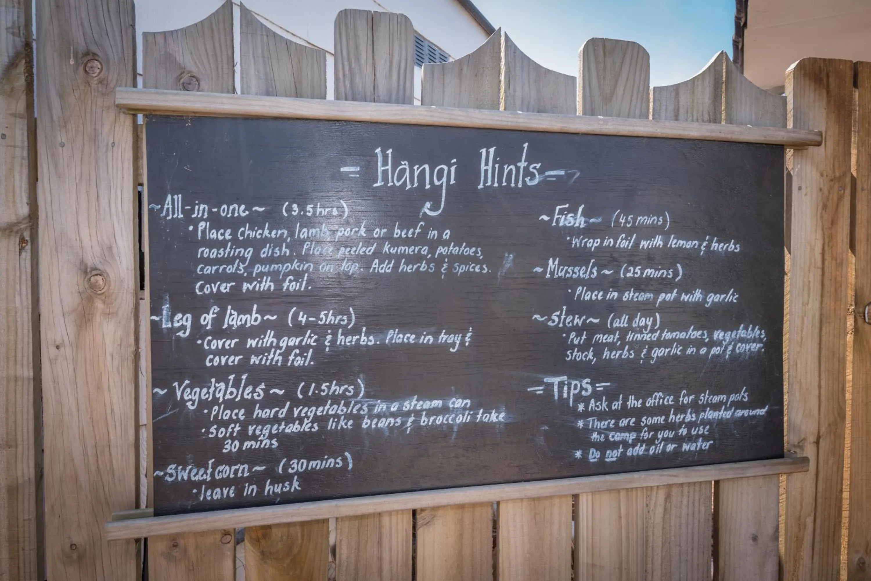 BBQ facilities in Cosy Cottage Thermal Holiday Park