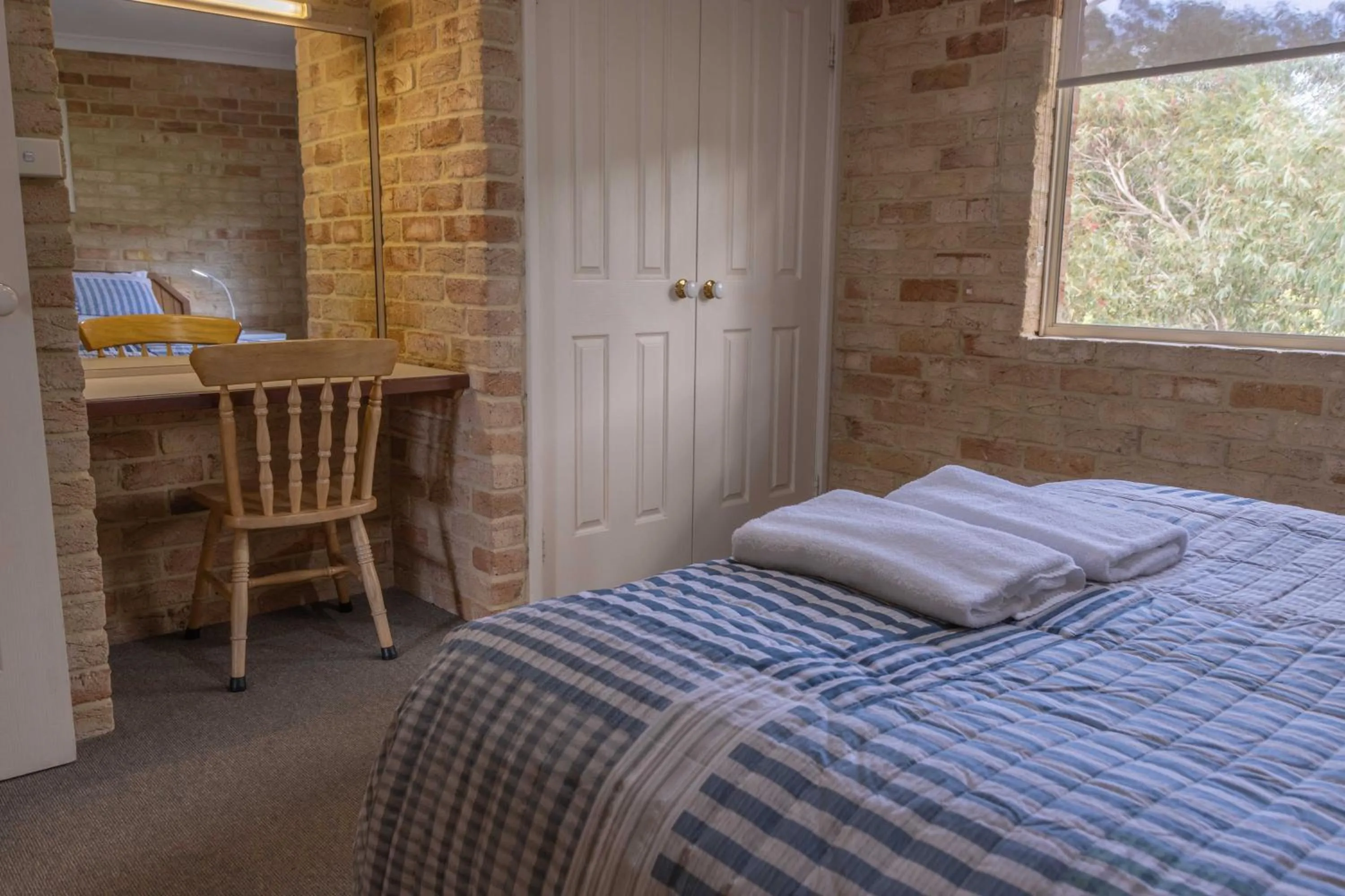 Bed in Spring Bay Villas, Denmark, WA