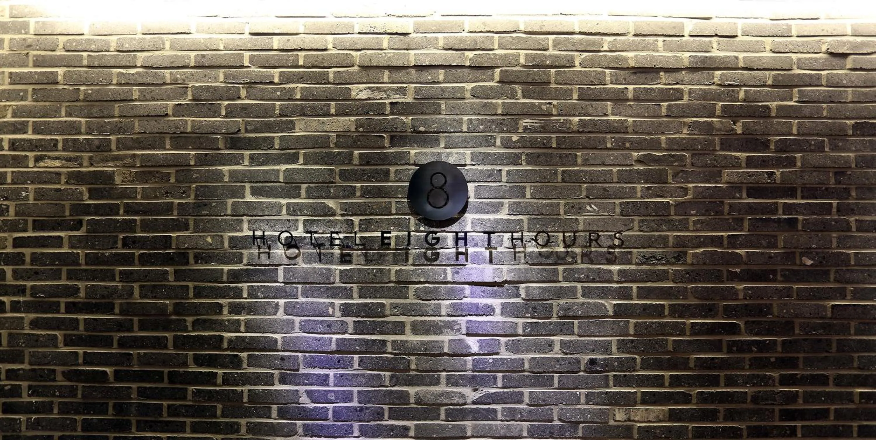 Area and facilities in Hotel 8 Hours