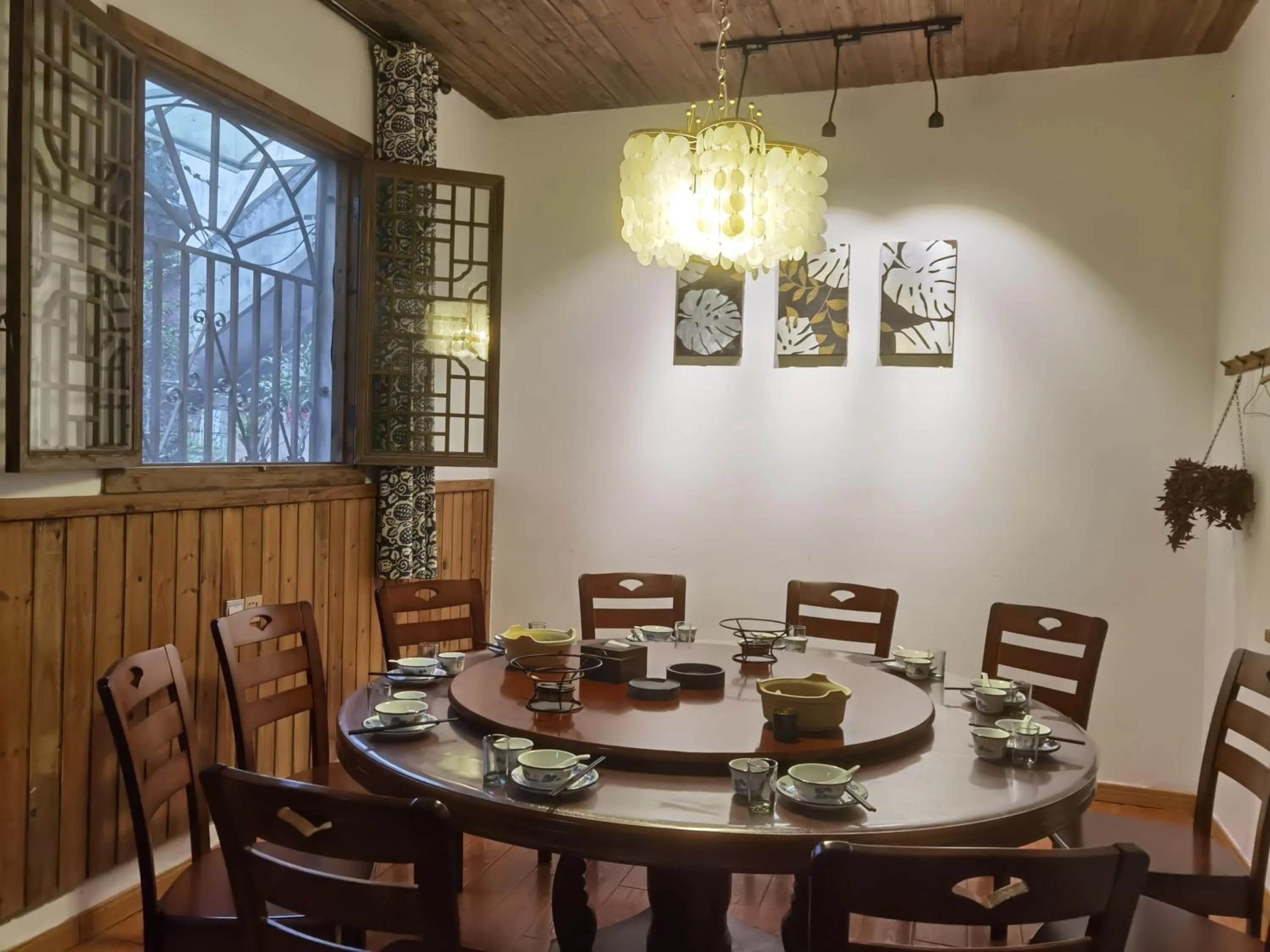 Dining area in September Huizhou Inn