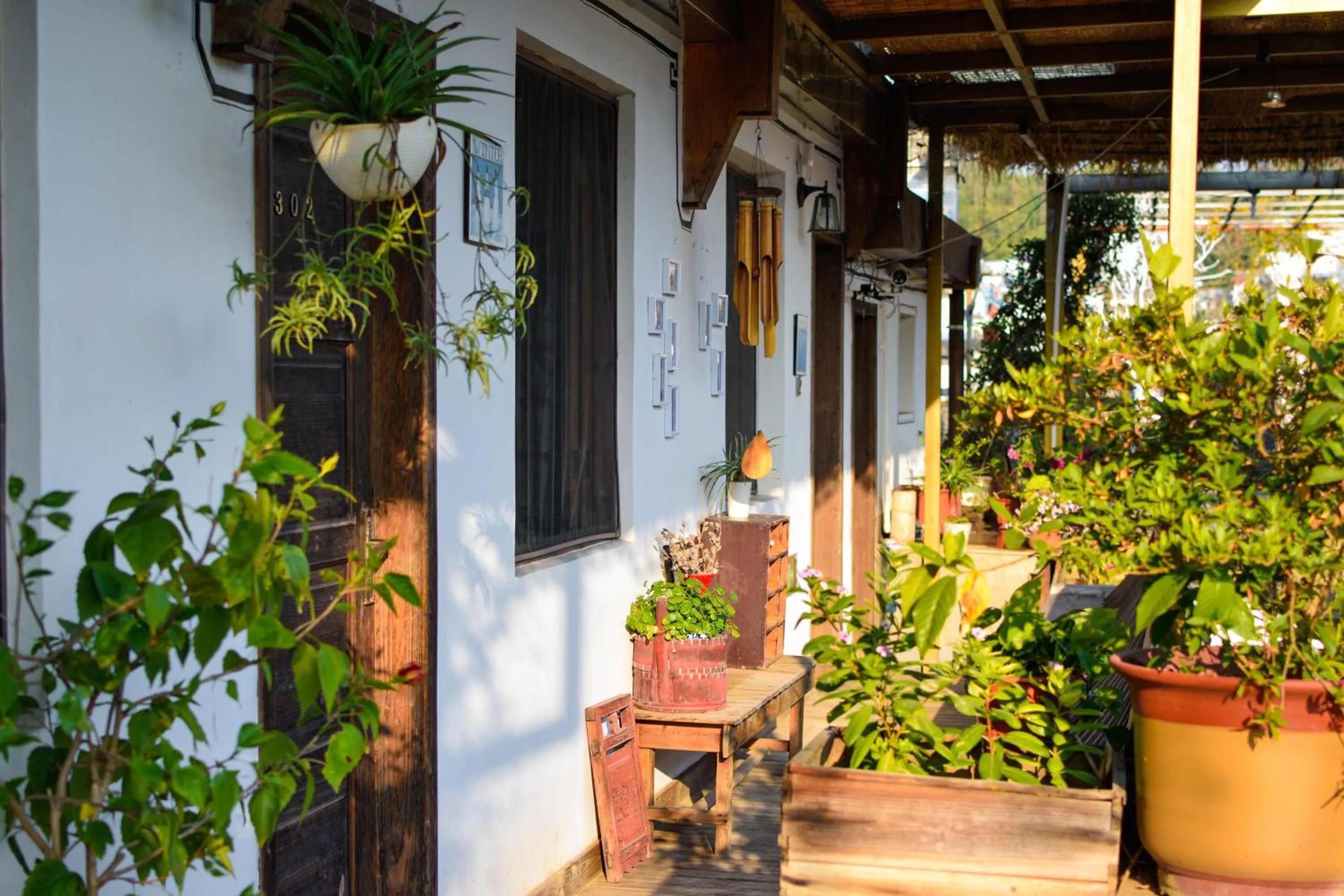 September Huizhou Inn