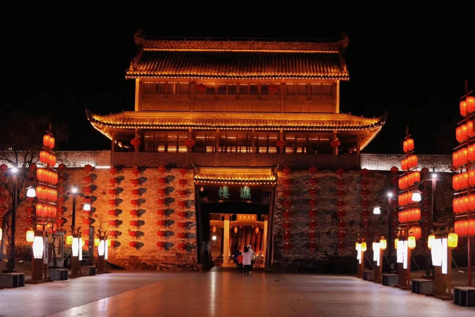 September Huizhou Inn