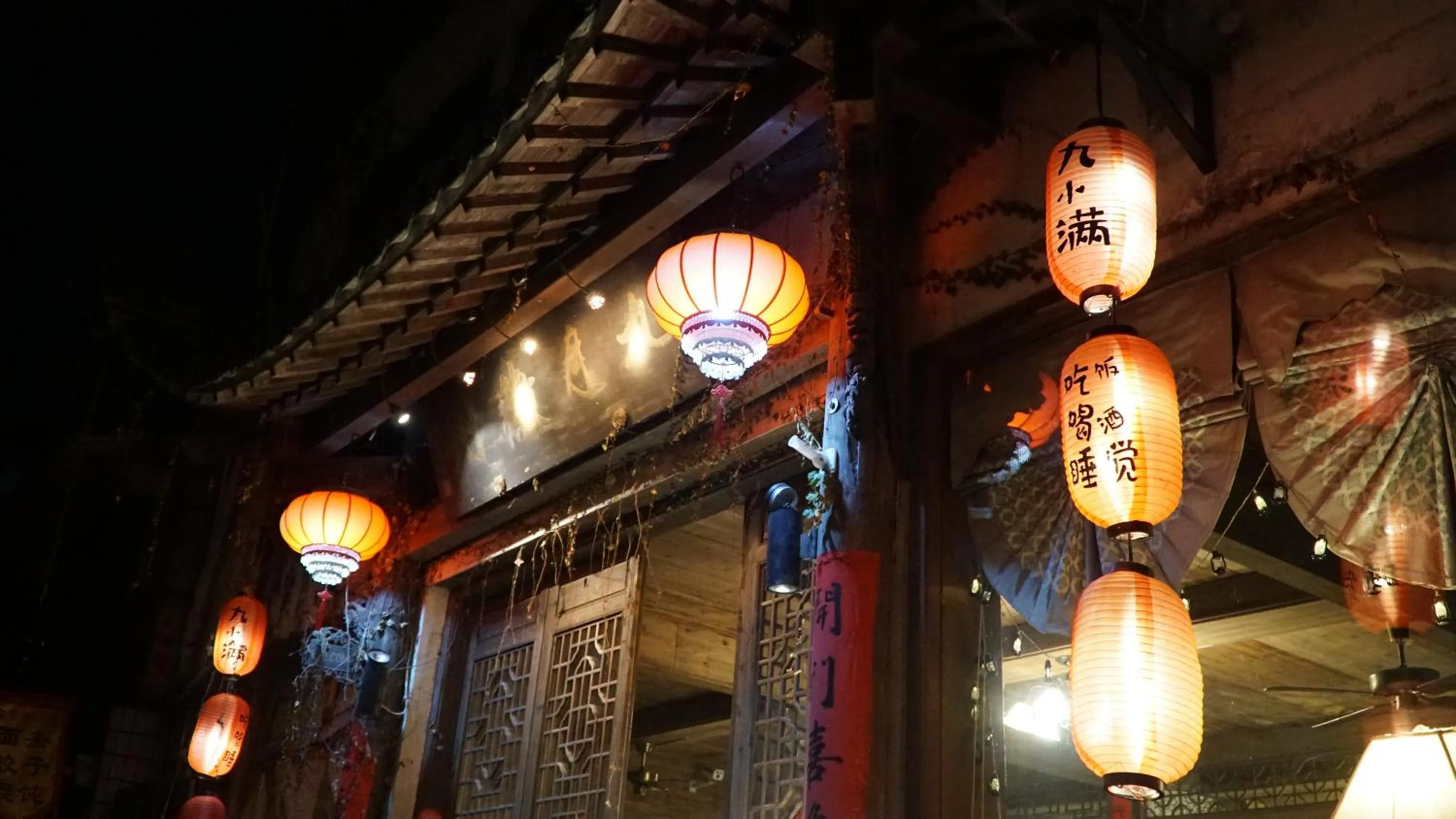 September Huizhou Inn