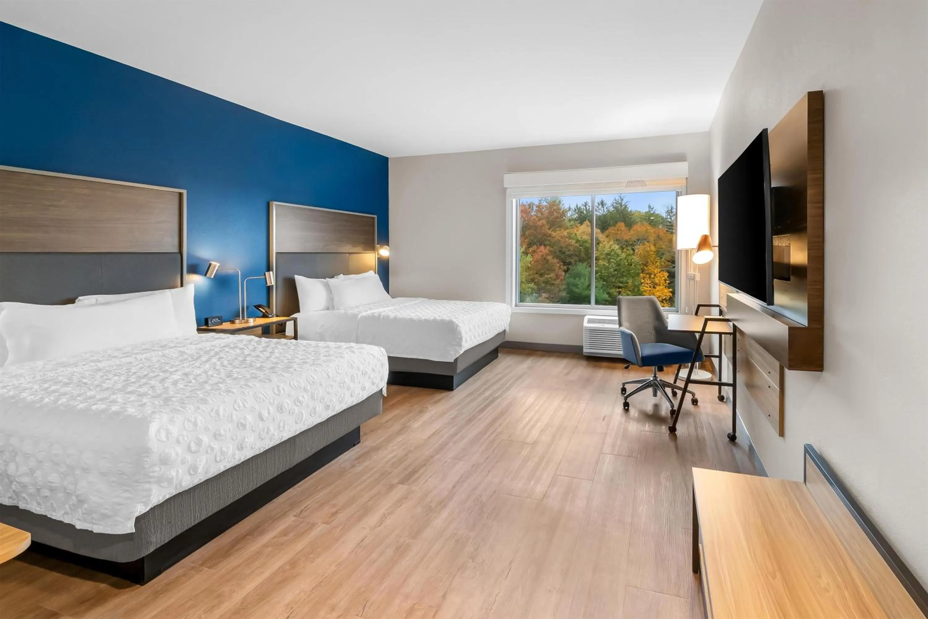 Bed in Tru By Hilton Brockton