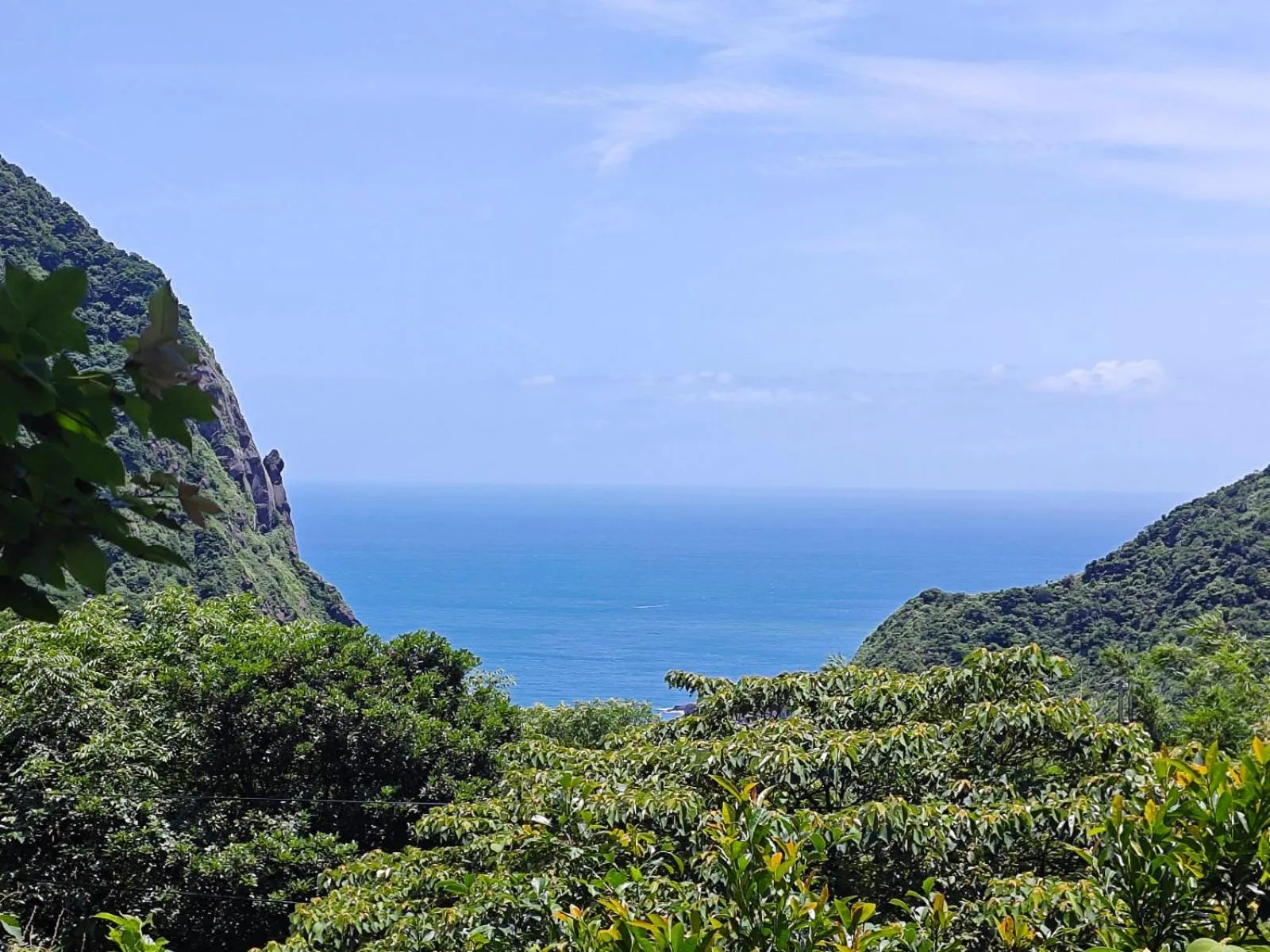 Natural landscape in 金石新月光 Gold Stone Crescent Moon Light