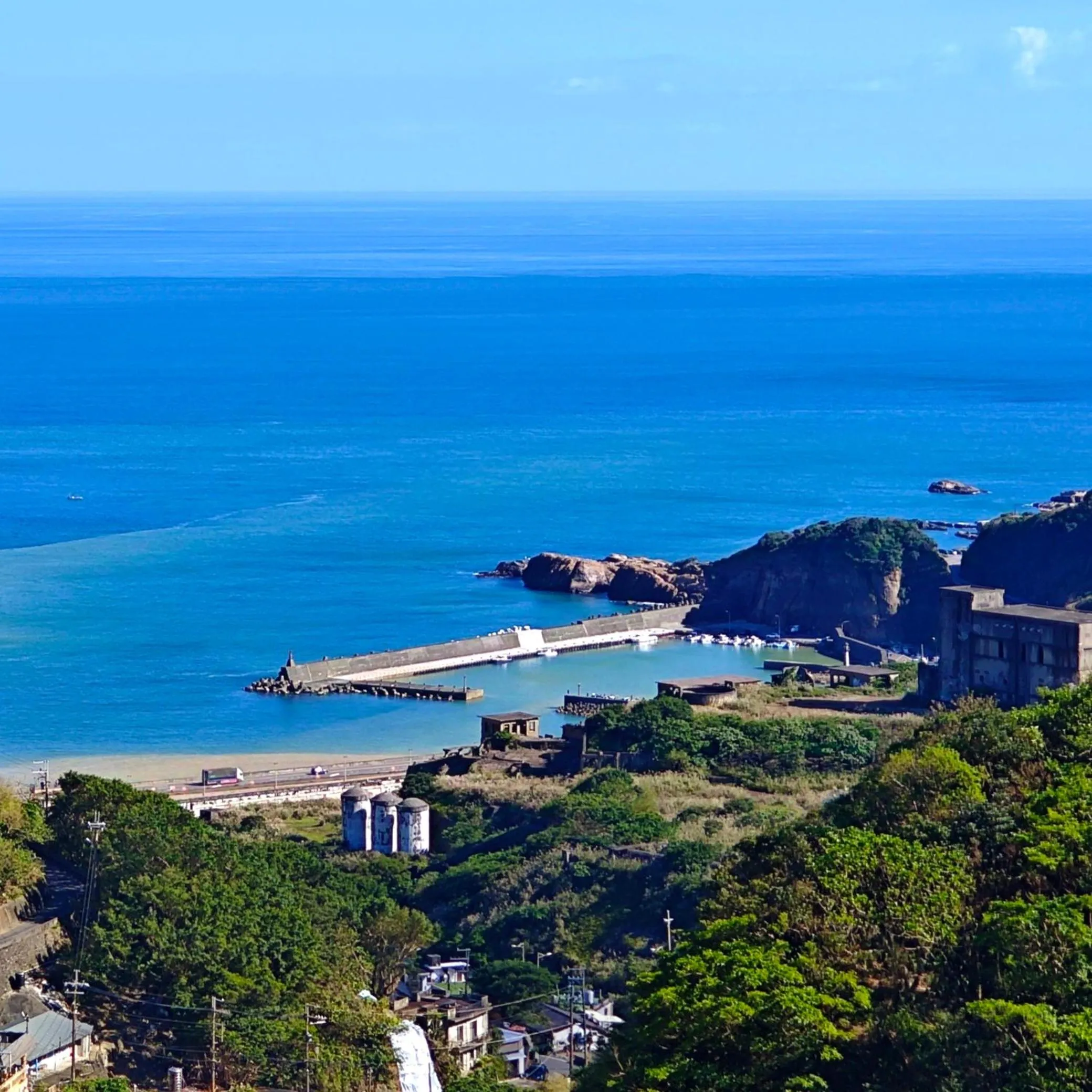 Natural landscape in 金石新月光 Gold Stone Crescent Moon Light