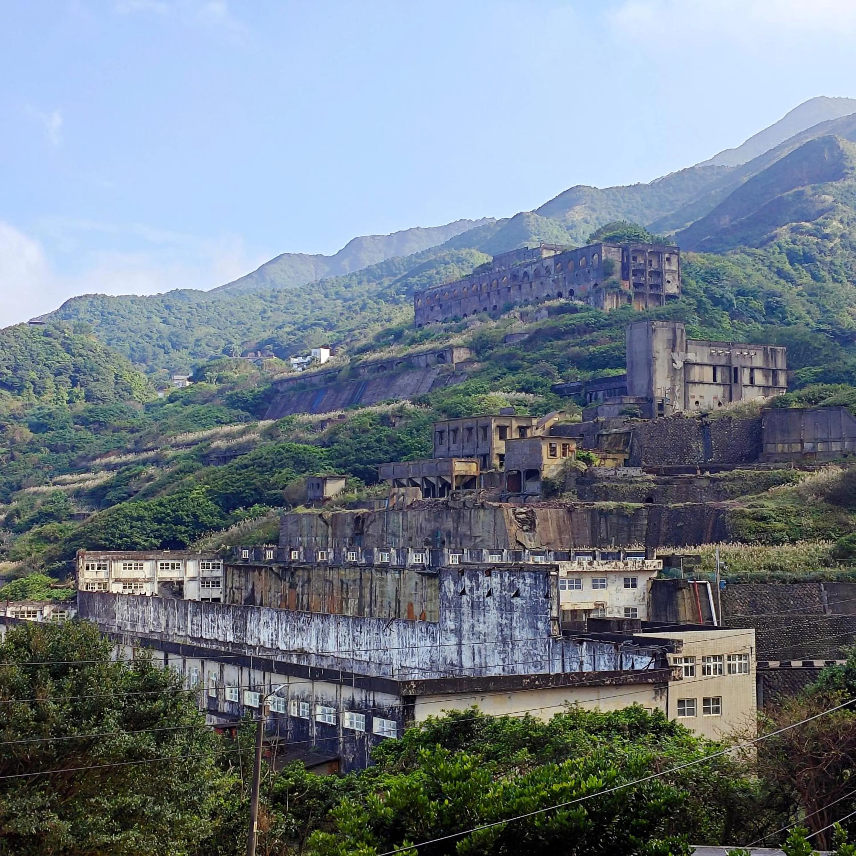 Day in 金石新月光 Gold Stone Crescent Moon Light