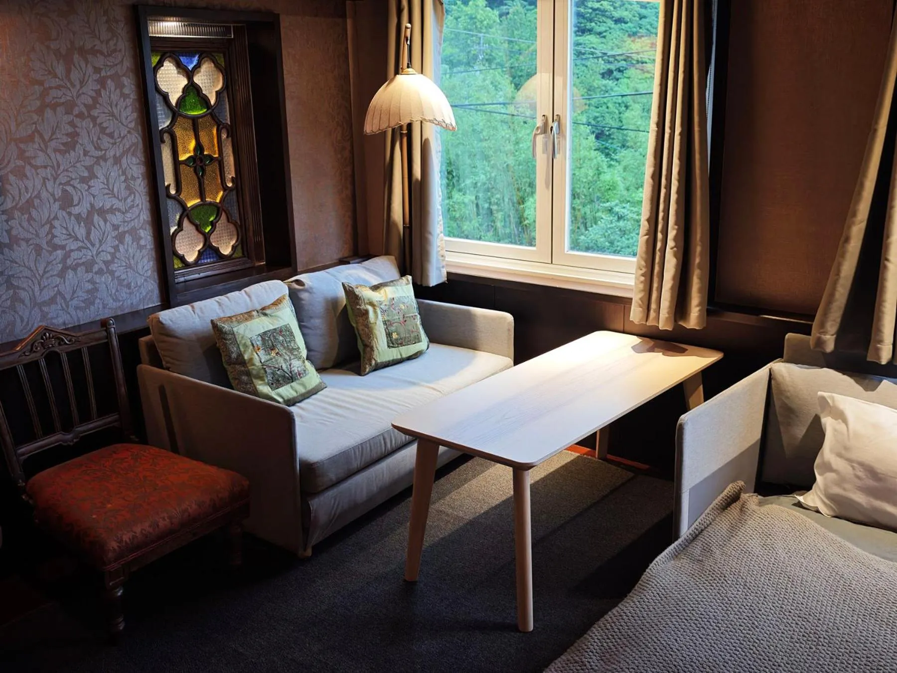 金石新月光 Gold Stone Crescent Moon Light