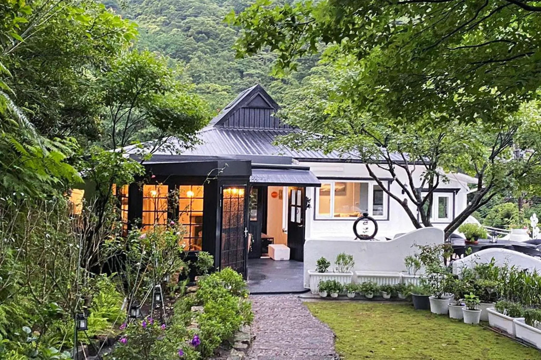 金石新月光 Gold Stone Crescent Moon Light