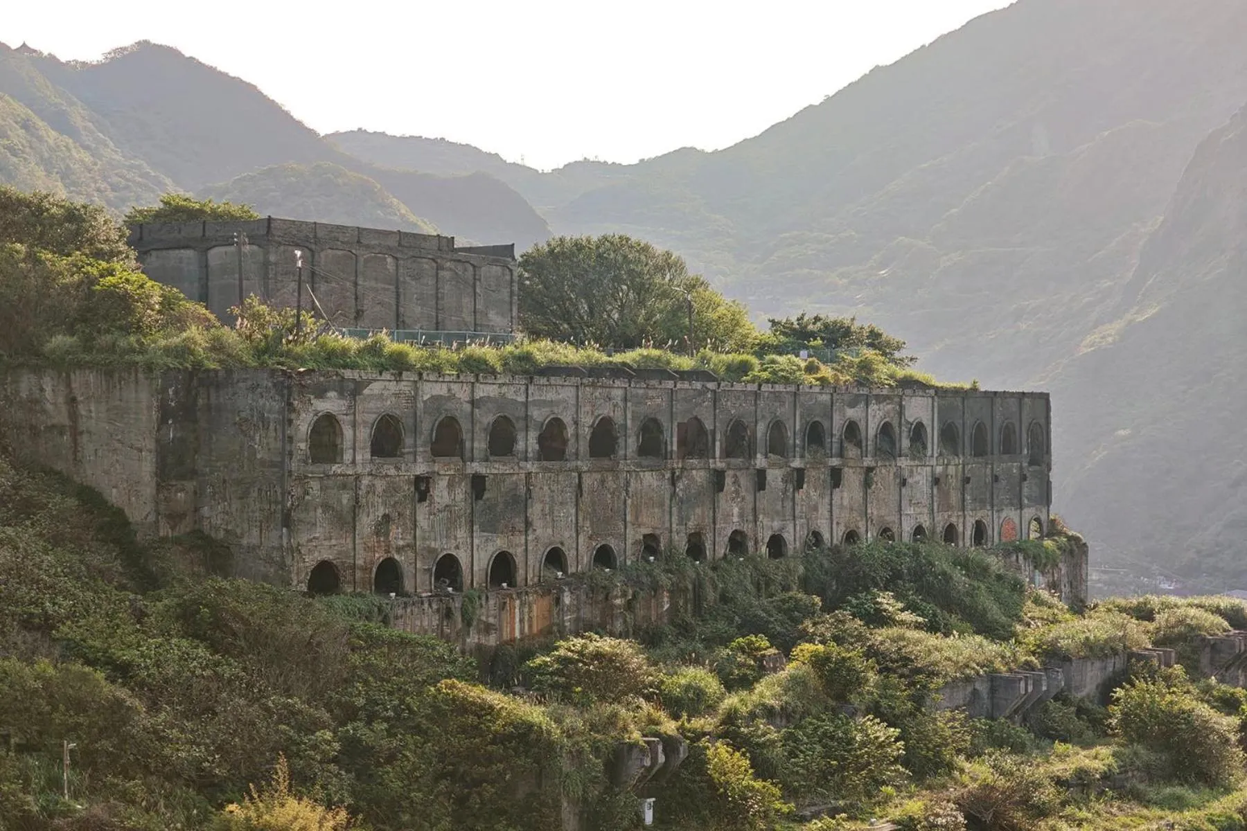 Day in 金石新月光 Gold Stone Crescent Moon Light