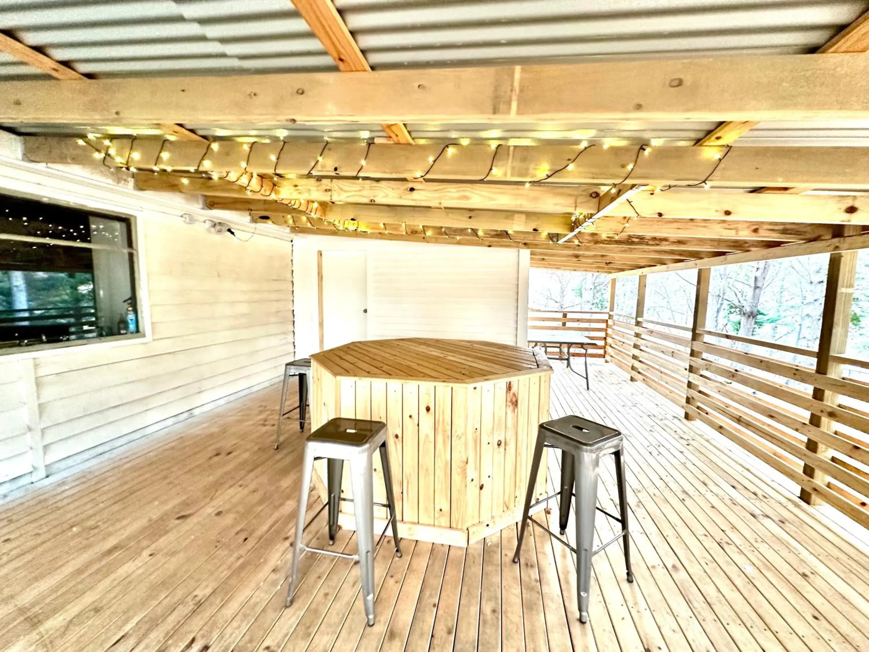 Family Room with Kitchen in Carinya Village Jindabyne Family Room with Kitchen in Carinya Village Jindabyne