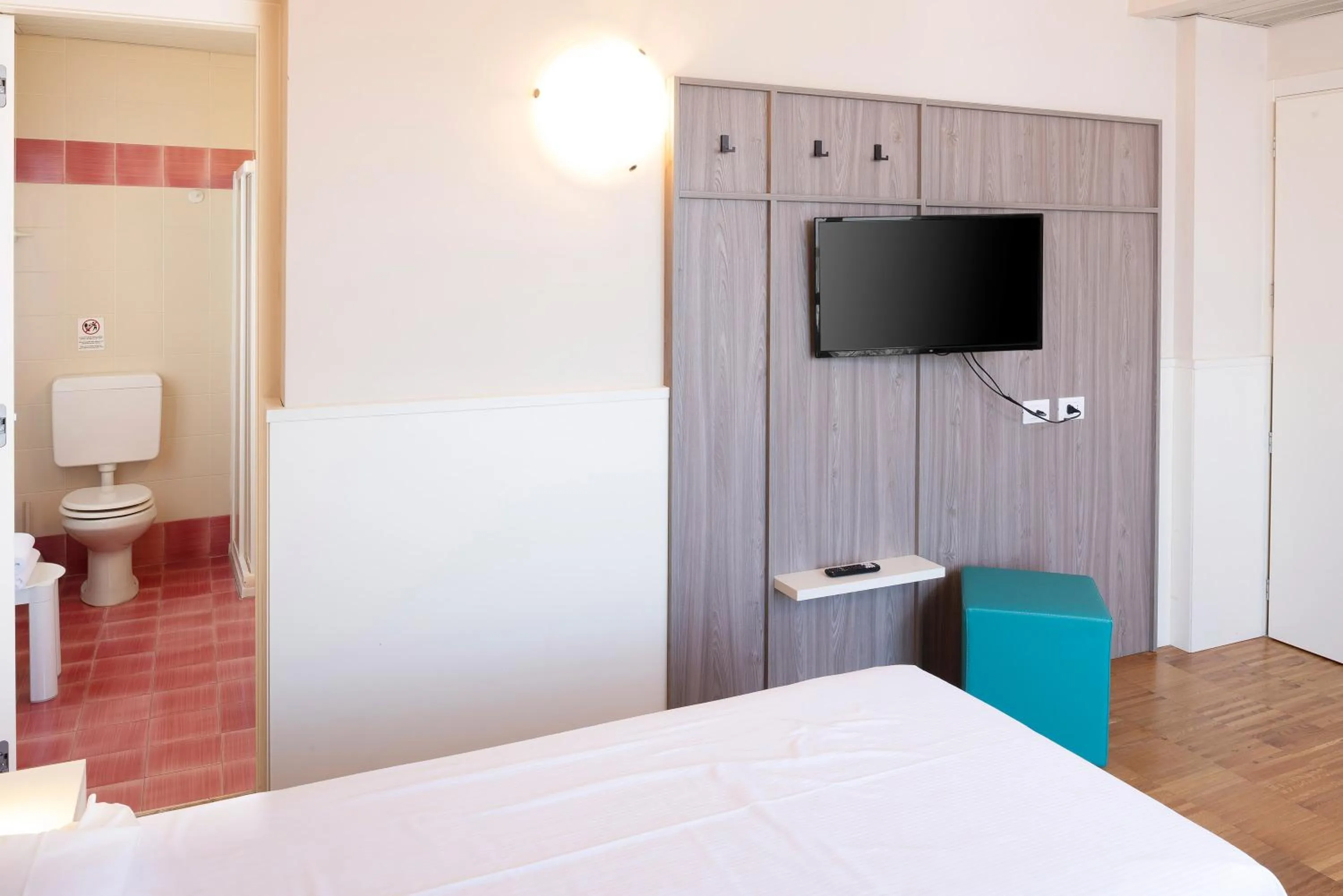 Photo of the whole room, Bed in Hotel Internazionale