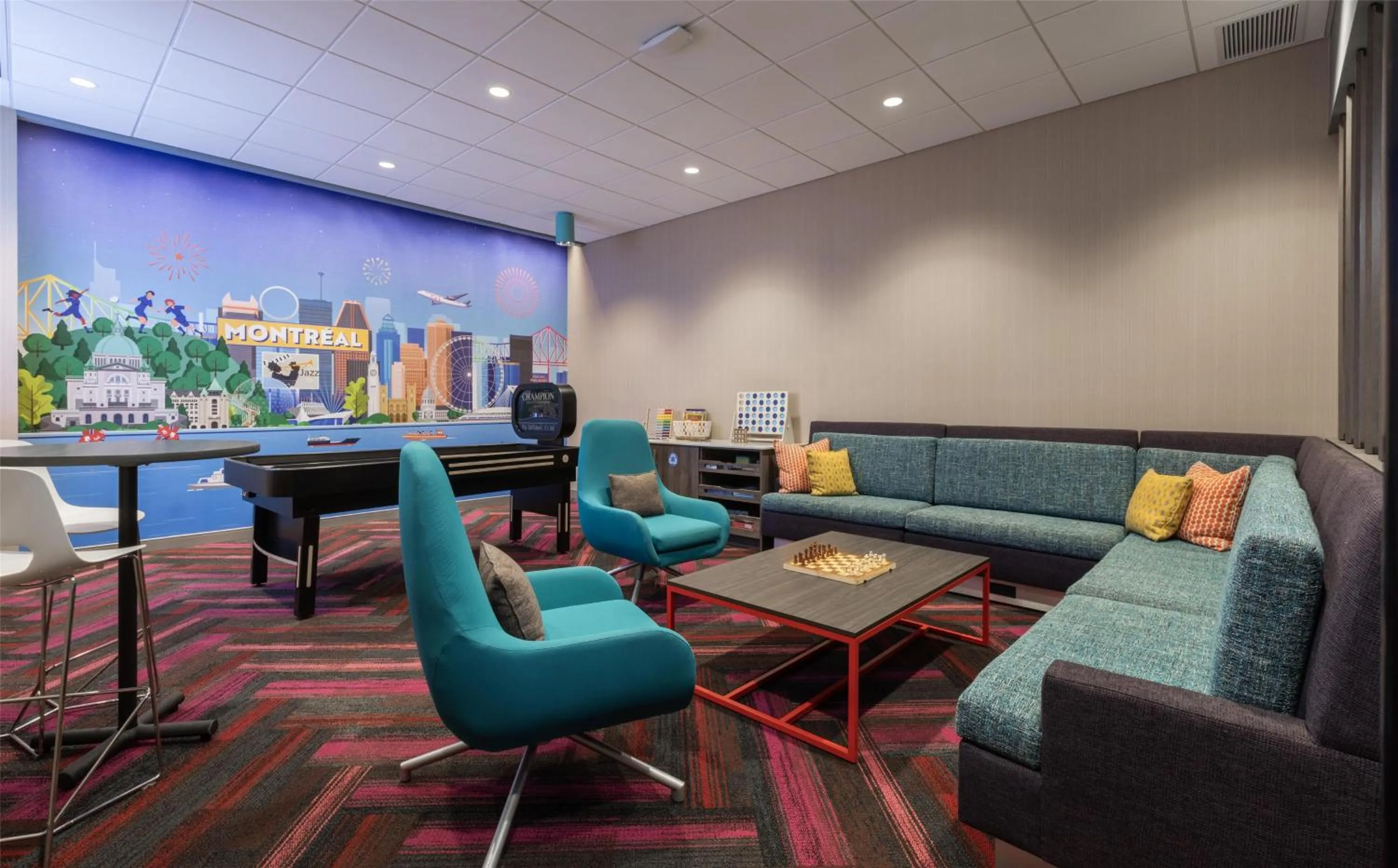 Lobby or reception in Tru By Hilton Montréal centre-ville