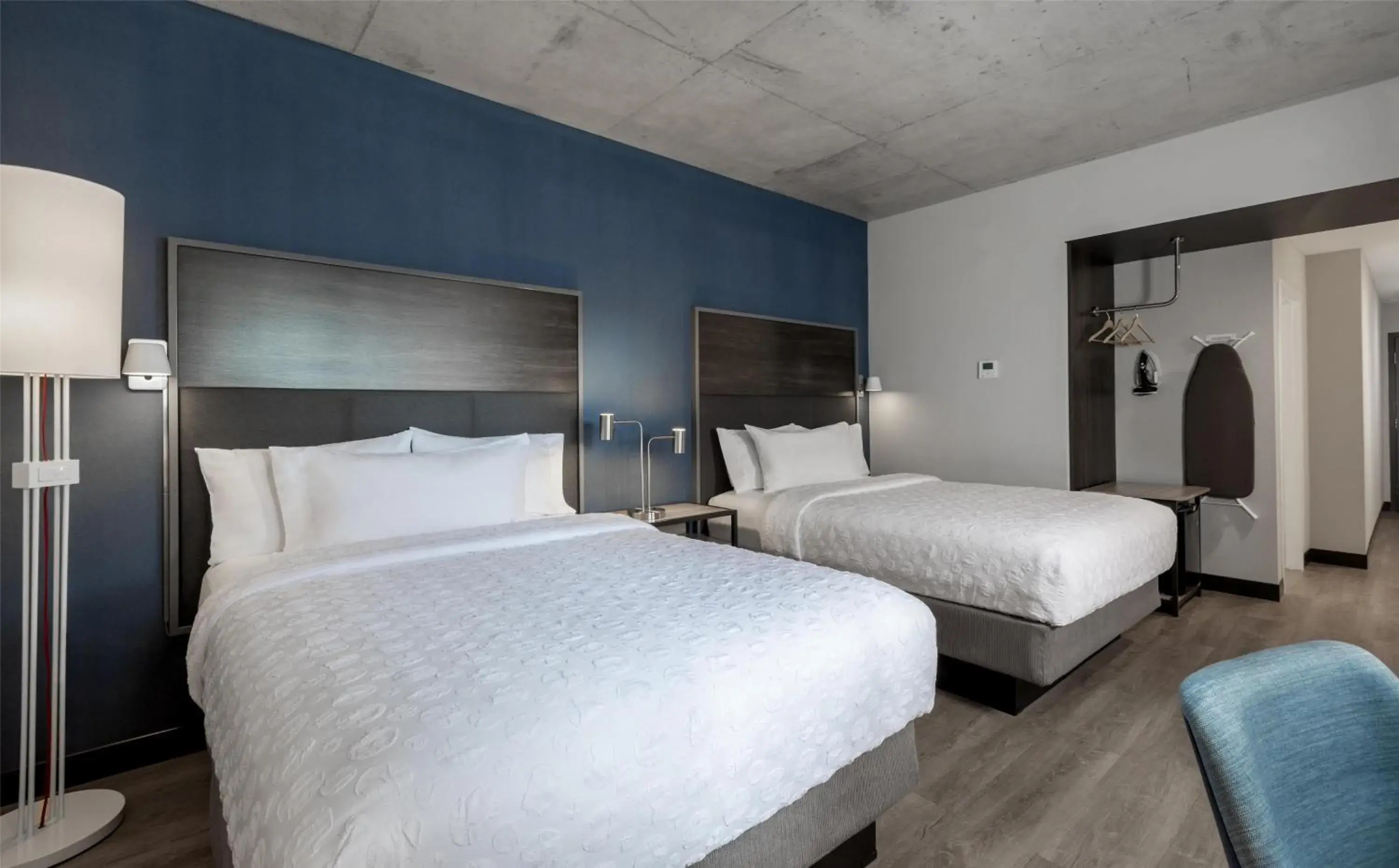 Bed in Tru By Hilton Montréal centre-ville Bed in Tru By Hilton Montréal centre-ville