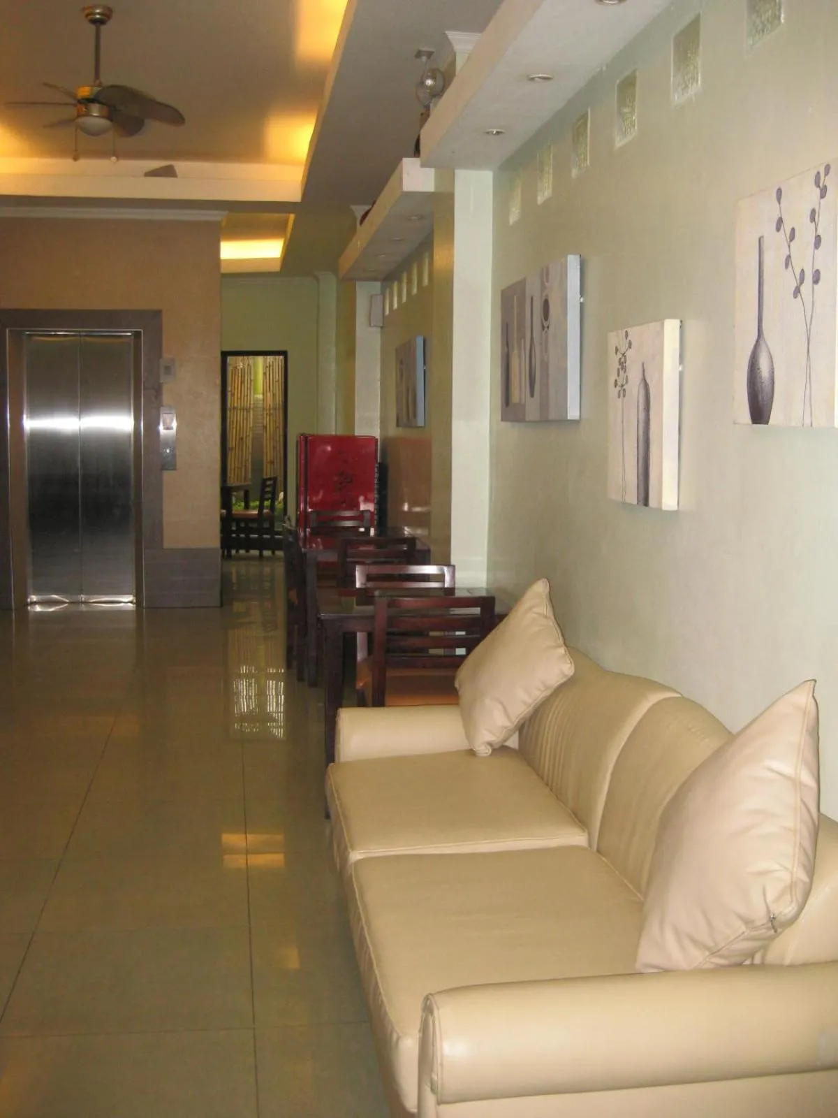 Lounge or bar in One Lourdes Dormitel