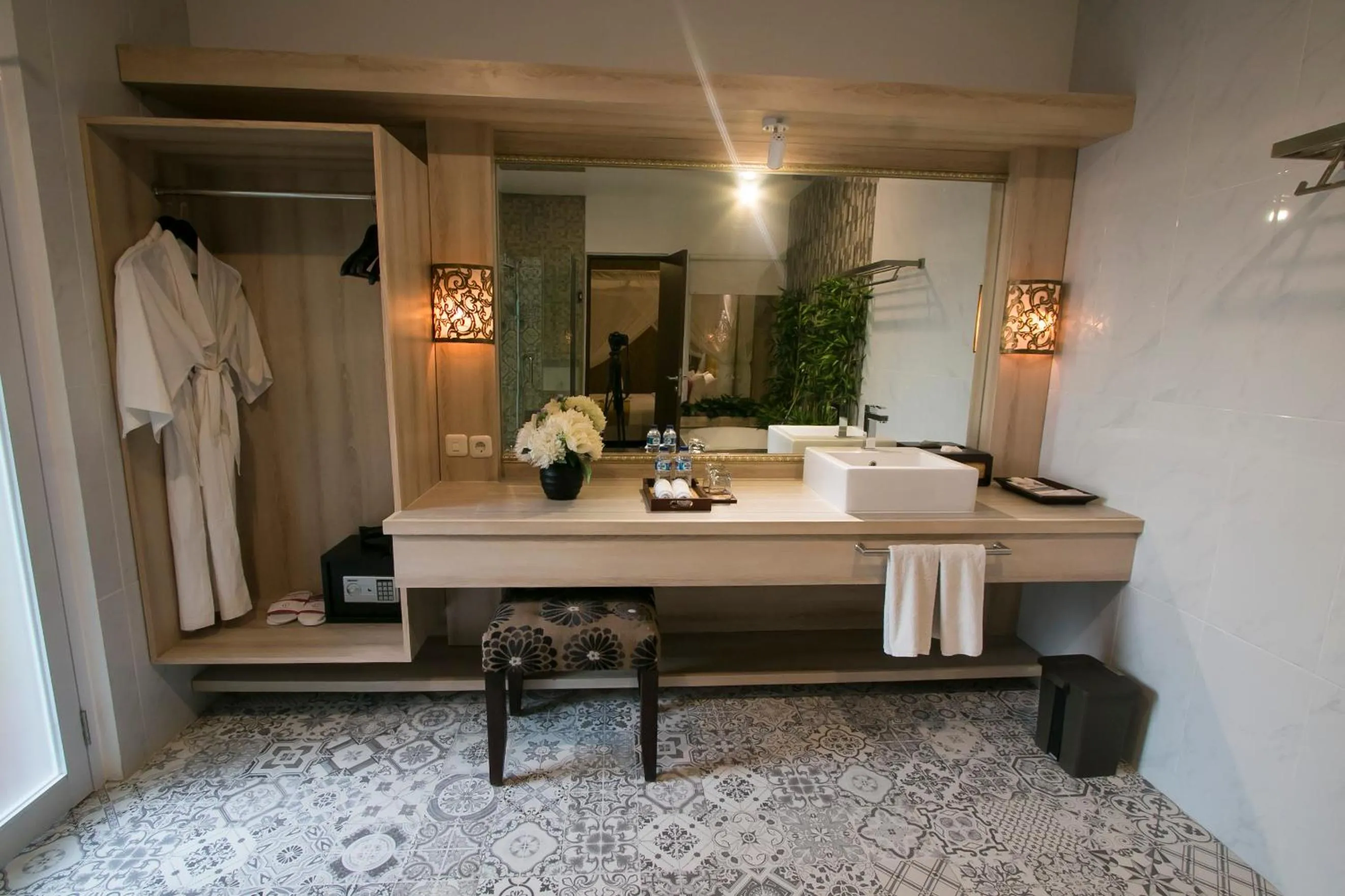 Toilet in Flamingo Dewata Pool Villa Uluwatu