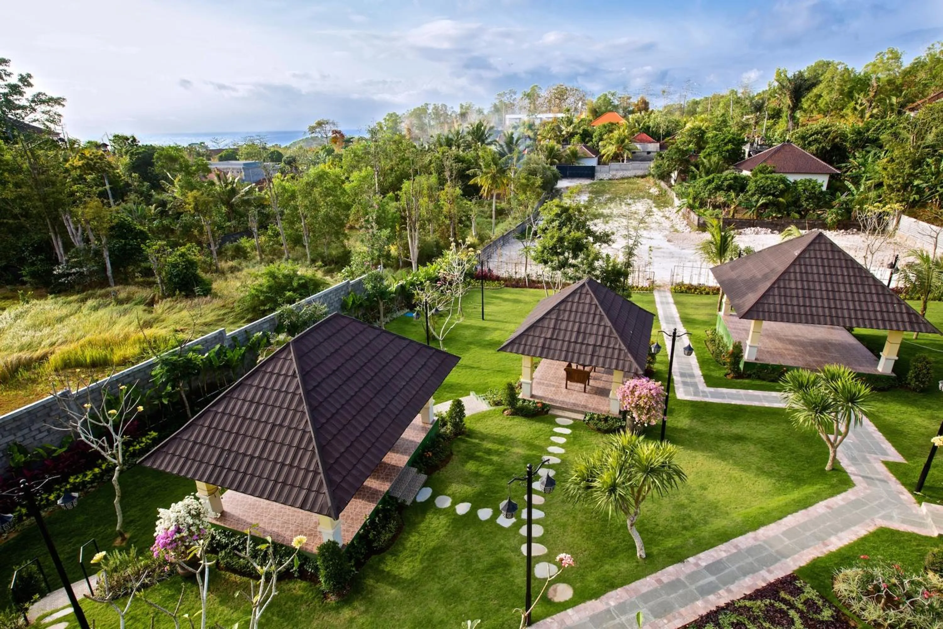 Garden in Flamingo Dewata Pool Villa Uluwatu