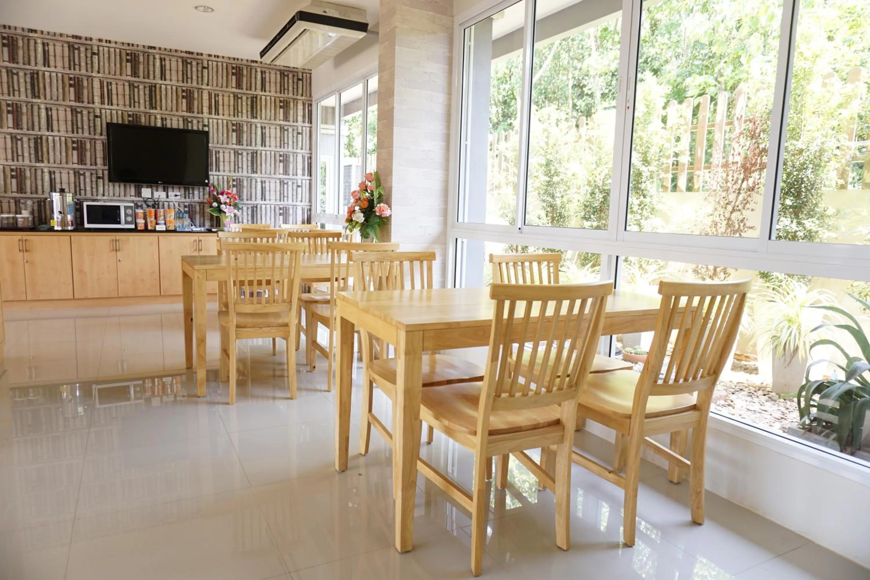 Library in Chompu Nakarin Apartment