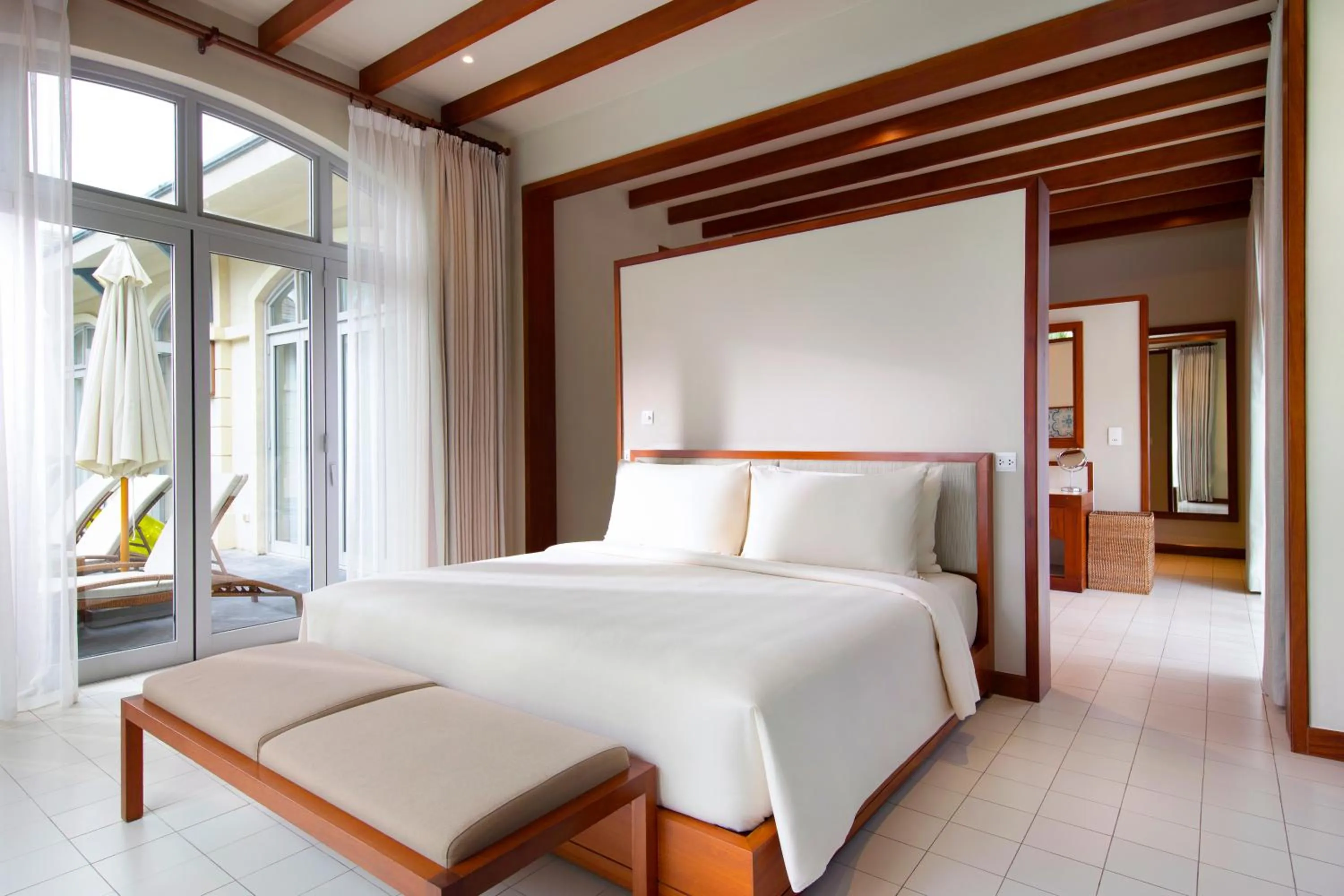 Bedroom, Bed in FLC Luxury Resort Samson