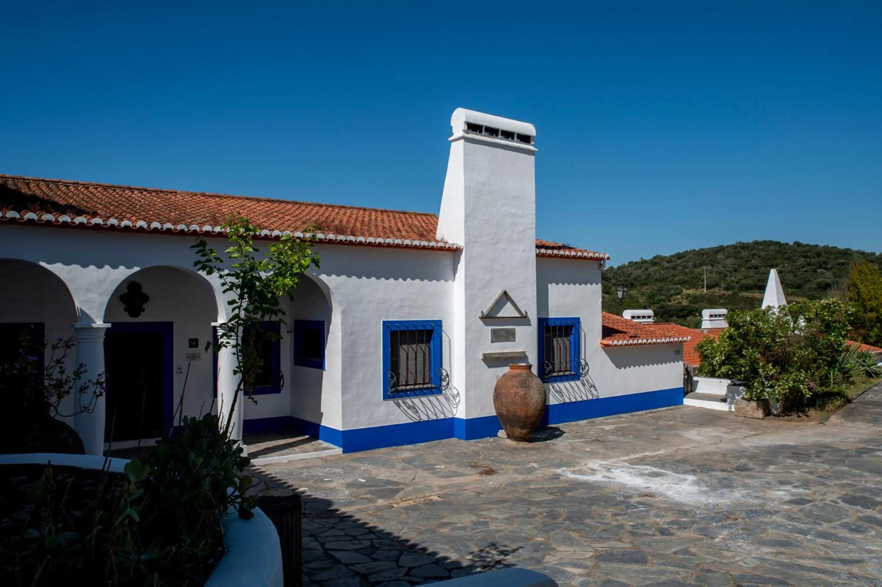 Property building in Horta da Moura by WOT Signature