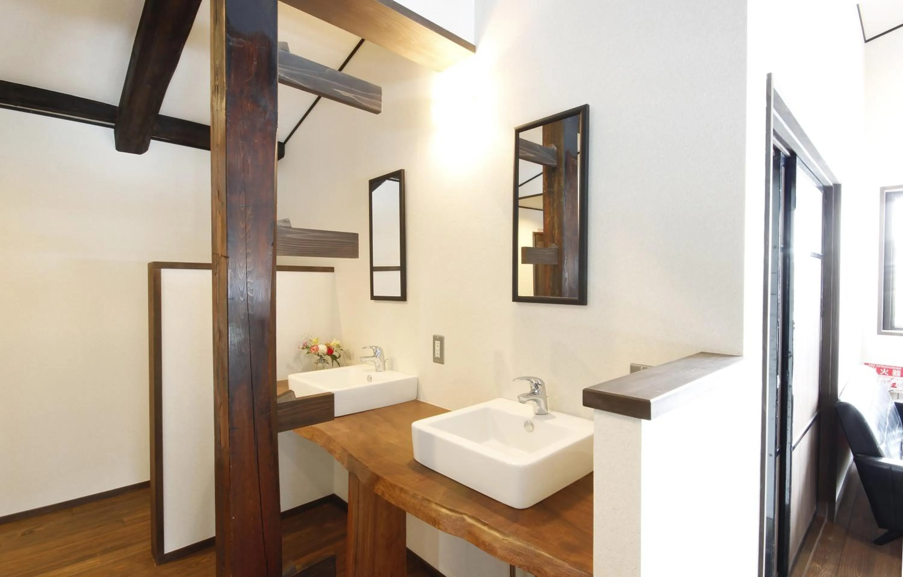 Area and facilities in SOY