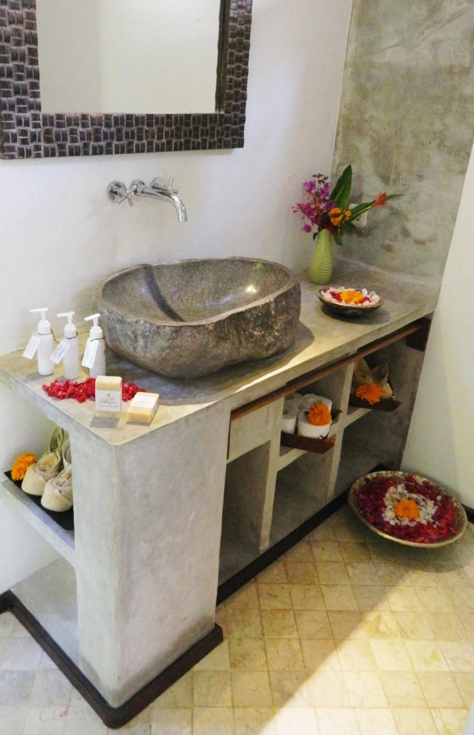 Bathroom in Cili Emas Oceanside Resort