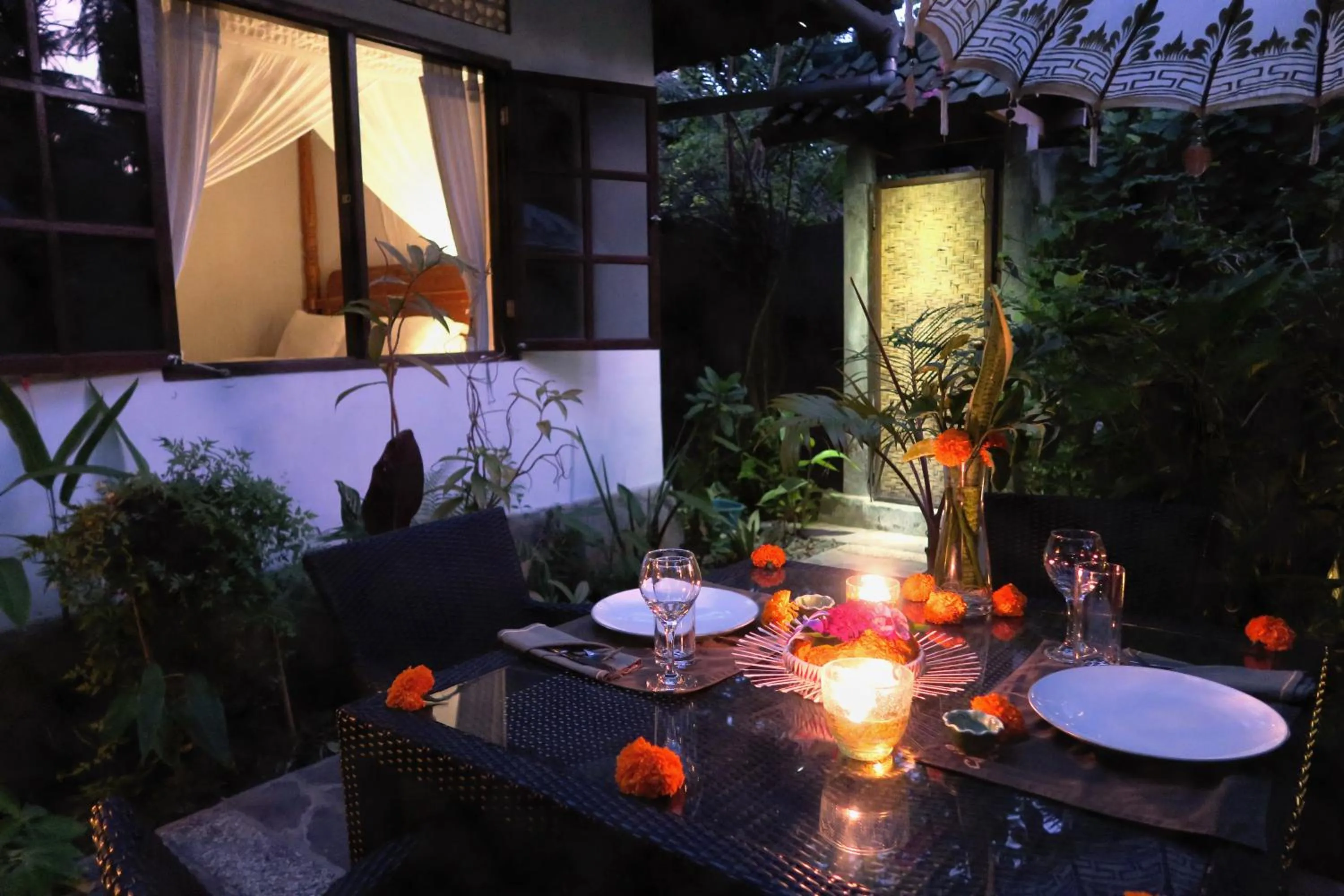 Night in Cili Emas Oceanside Resort