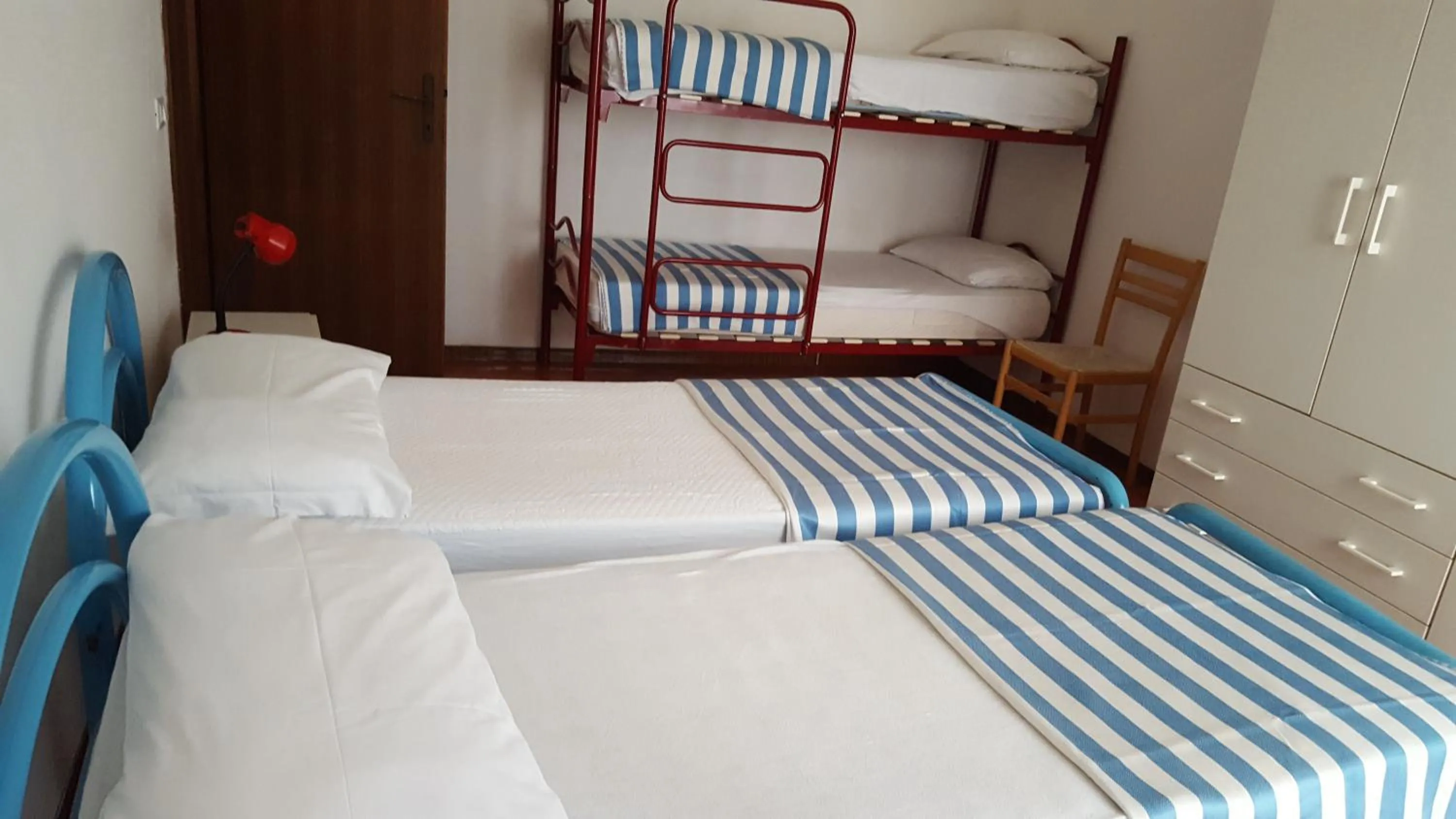 Photo of the whole room, Bed in RESIDENCE GALLO - WALTERIGATO Apartments PER SOLO FAMIGLIE