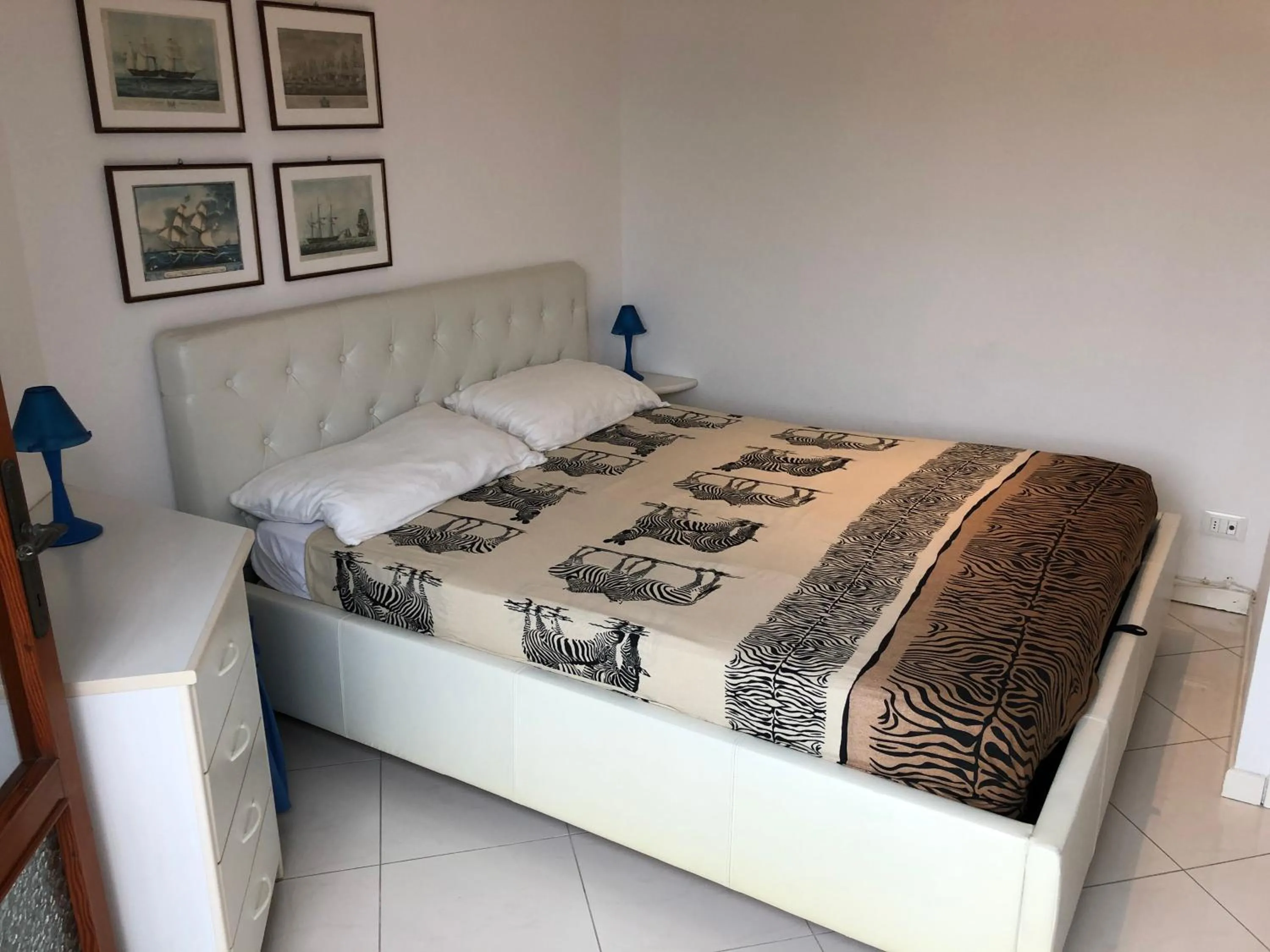Bed in RESIDENCE GALLO - WALTERIGATO Apartments PER SOLO FAMIGLIE