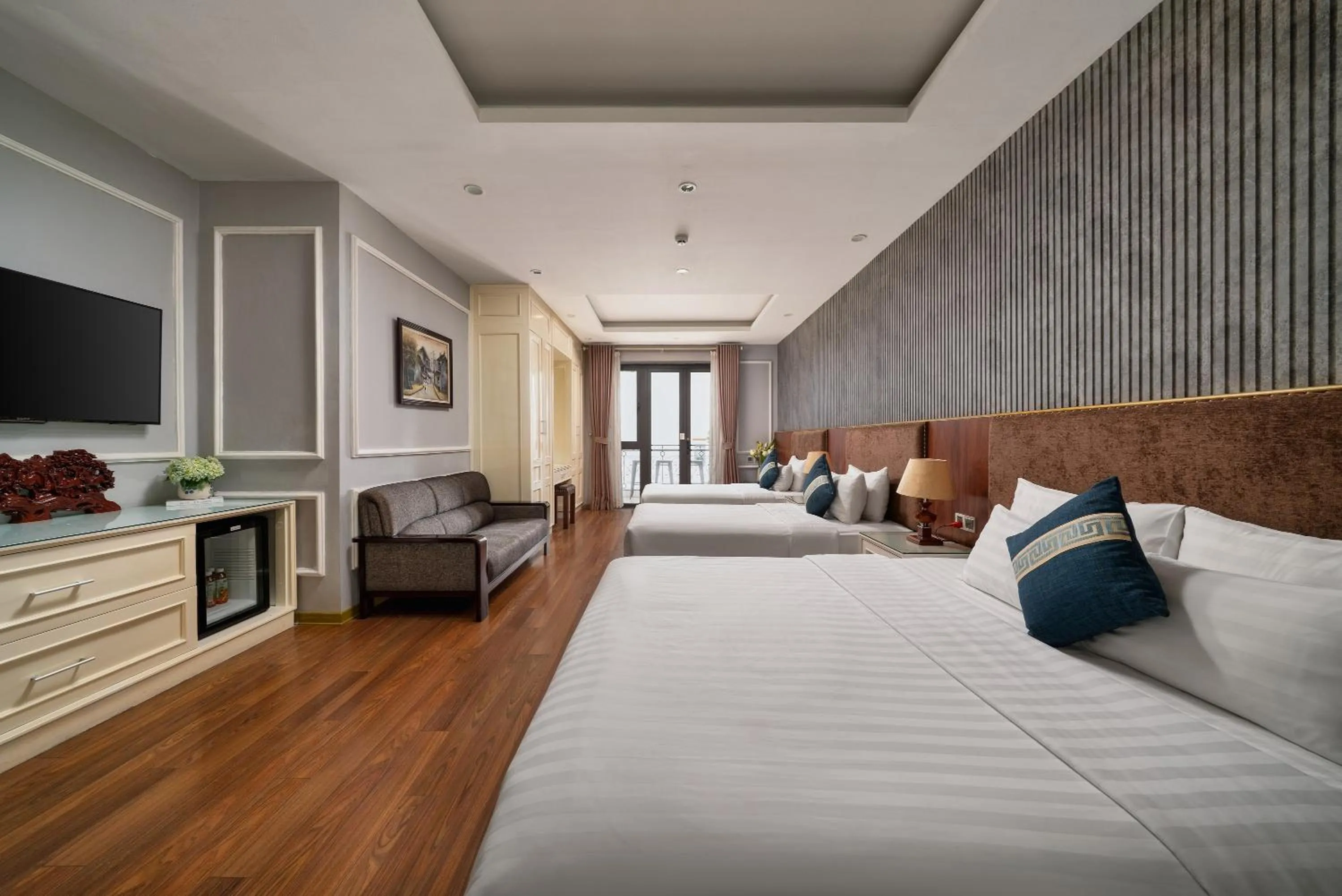 Photo of the whole room, Bed in Hanoi HM Boutique Hotel