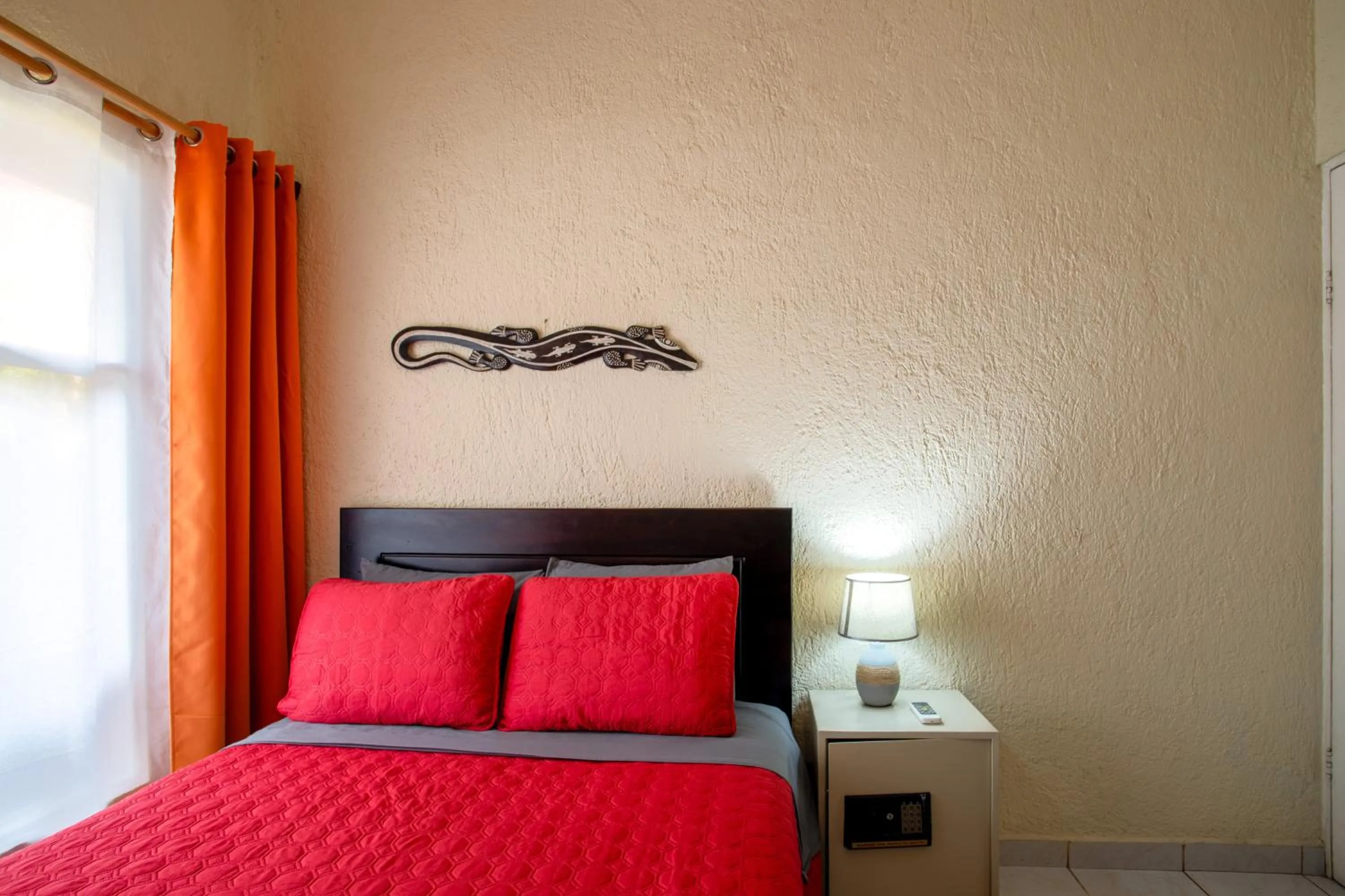Bedroom, Bed in Villas Paraiso B52