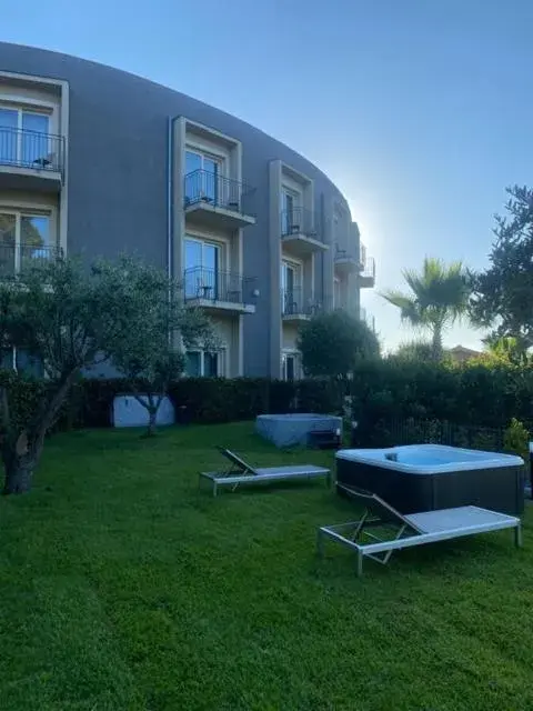 Property building in Mareneve Resort Property building in Mareneve Resort